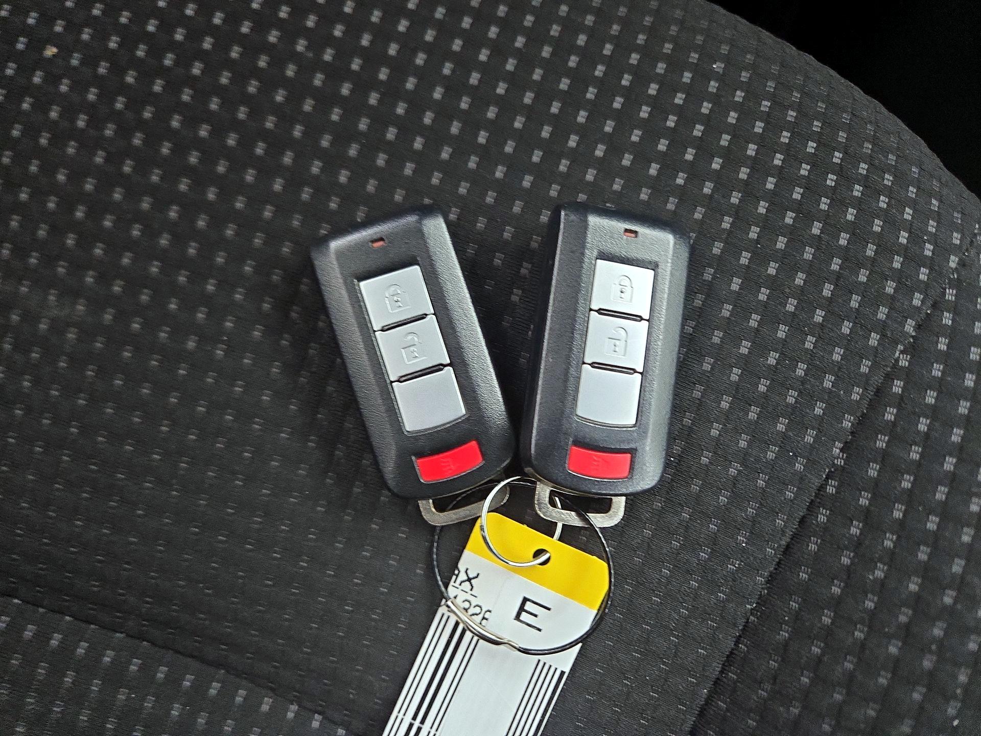 Thumbnail: 2015 Mitsubishi Mirage - 20