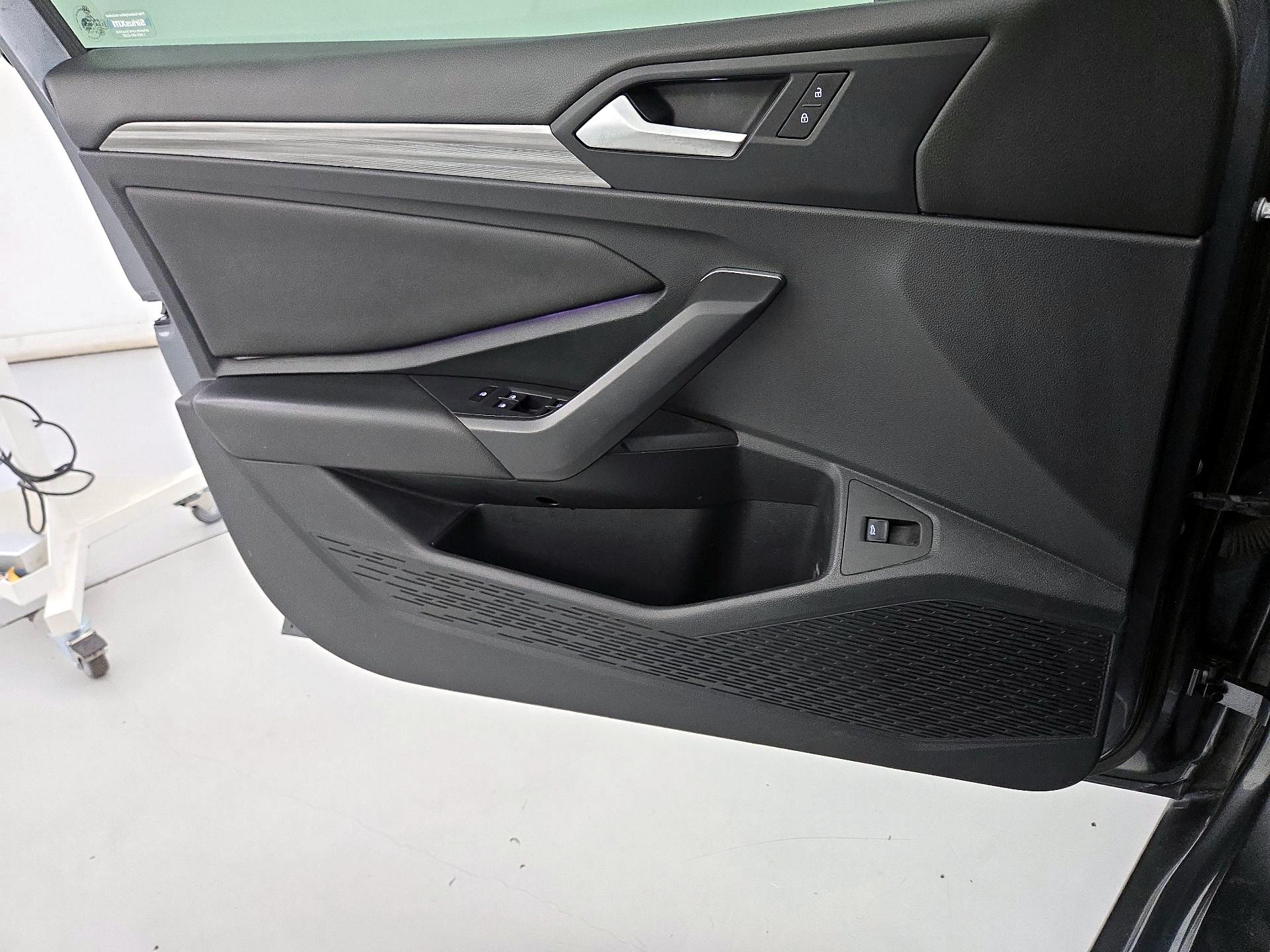 Thumbnail: 2019 Volkswagen Jetta - 12