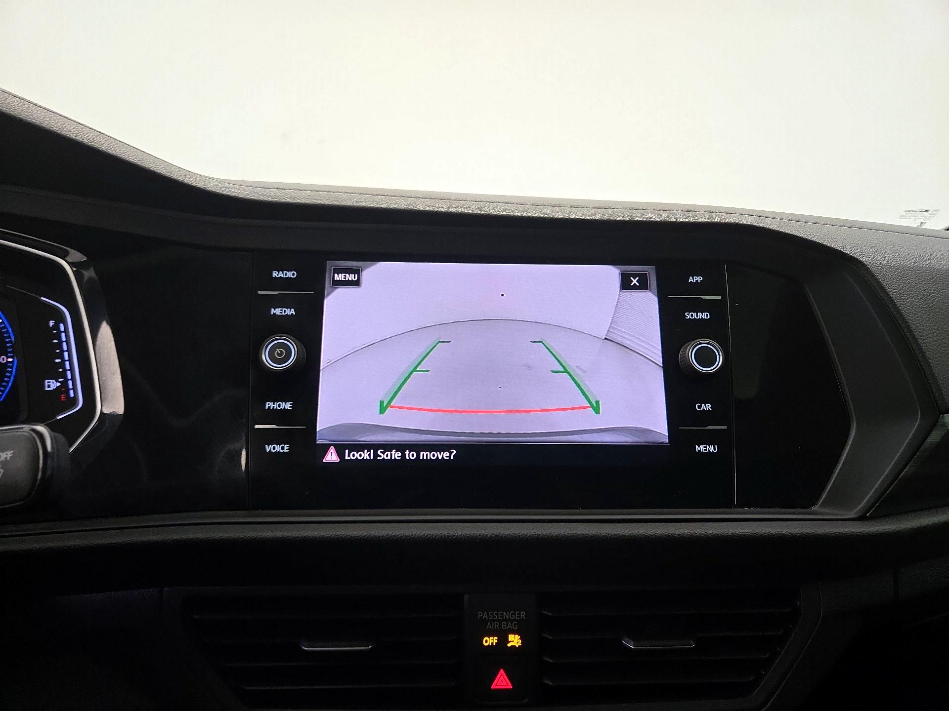 Thumbnail: 2019 Volkswagen Jetta - 14