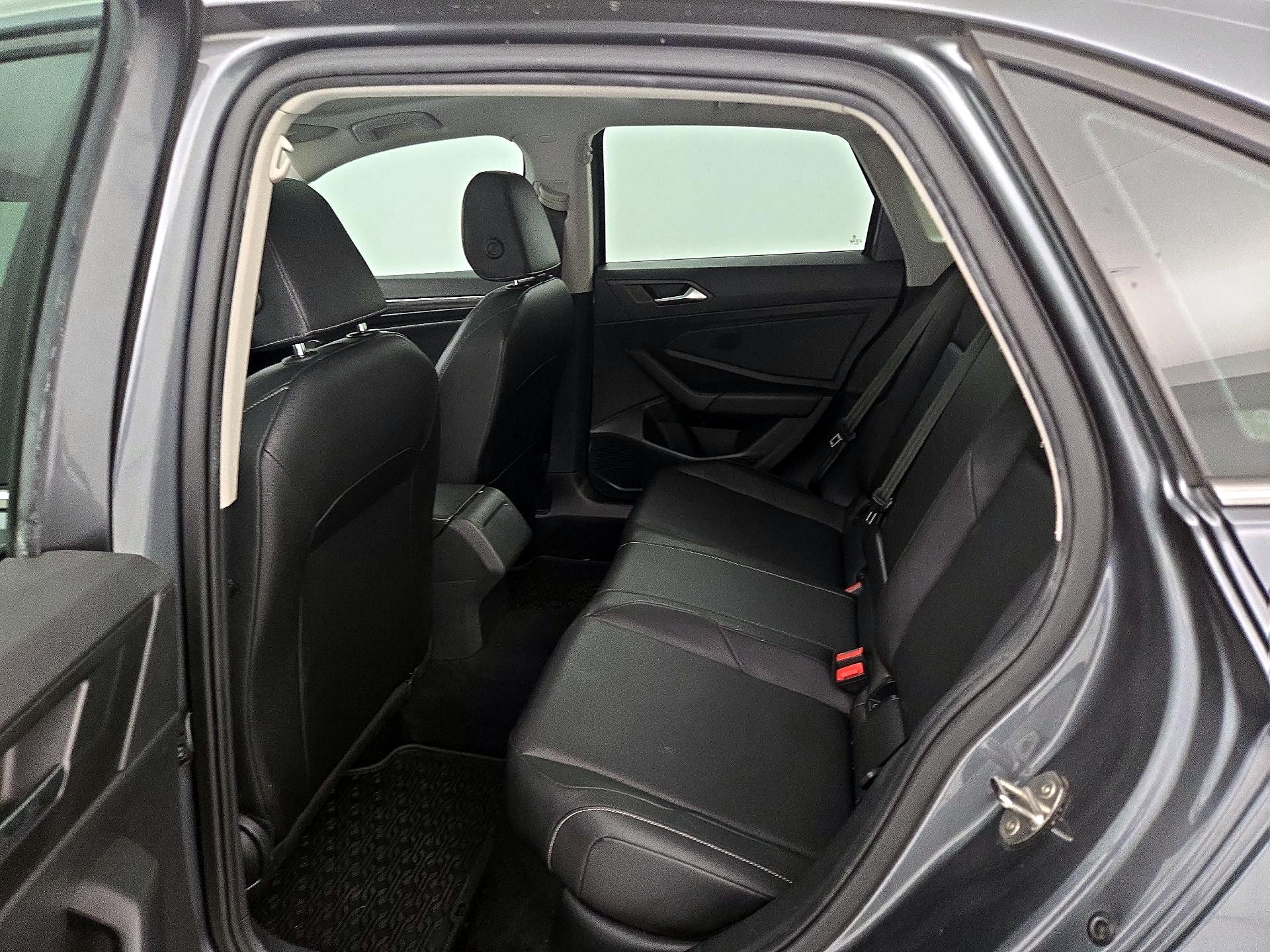 Thumbnail: 2019 Volkswagen Jetta - 20