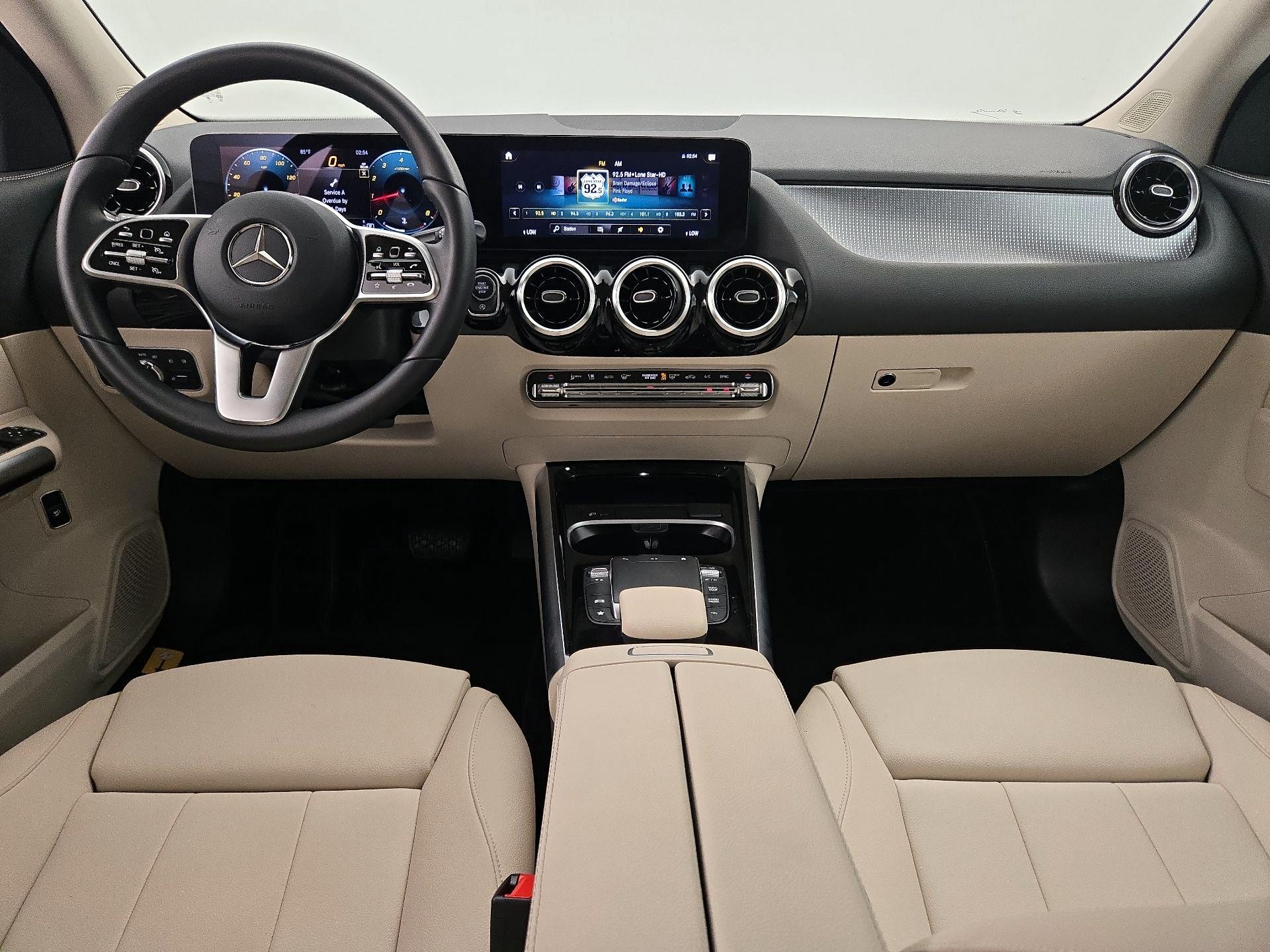 Thumbnail: 2023 Mercedes-Benz GLA - 9