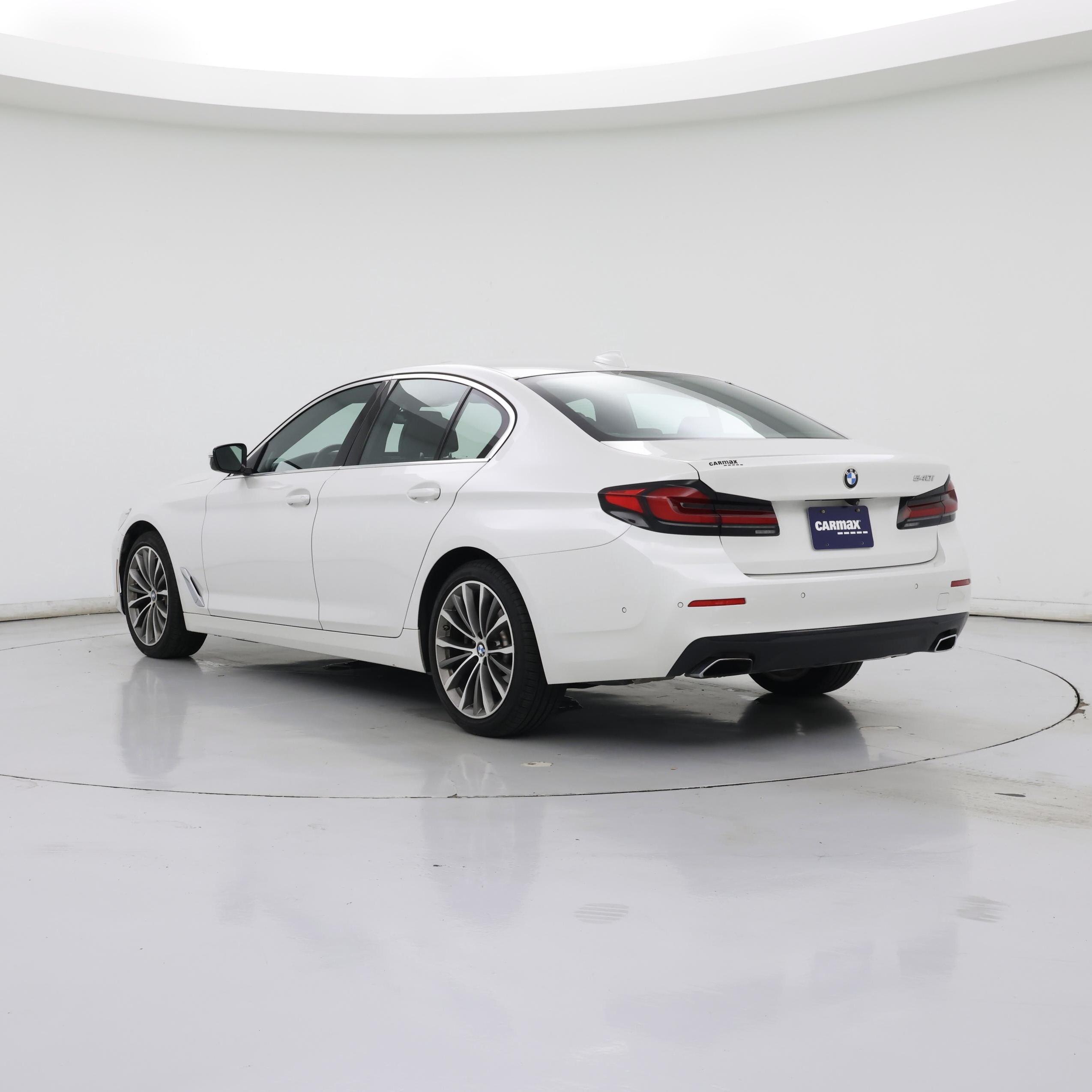 Thumbnail: 2021 BMW 5 Series - 2