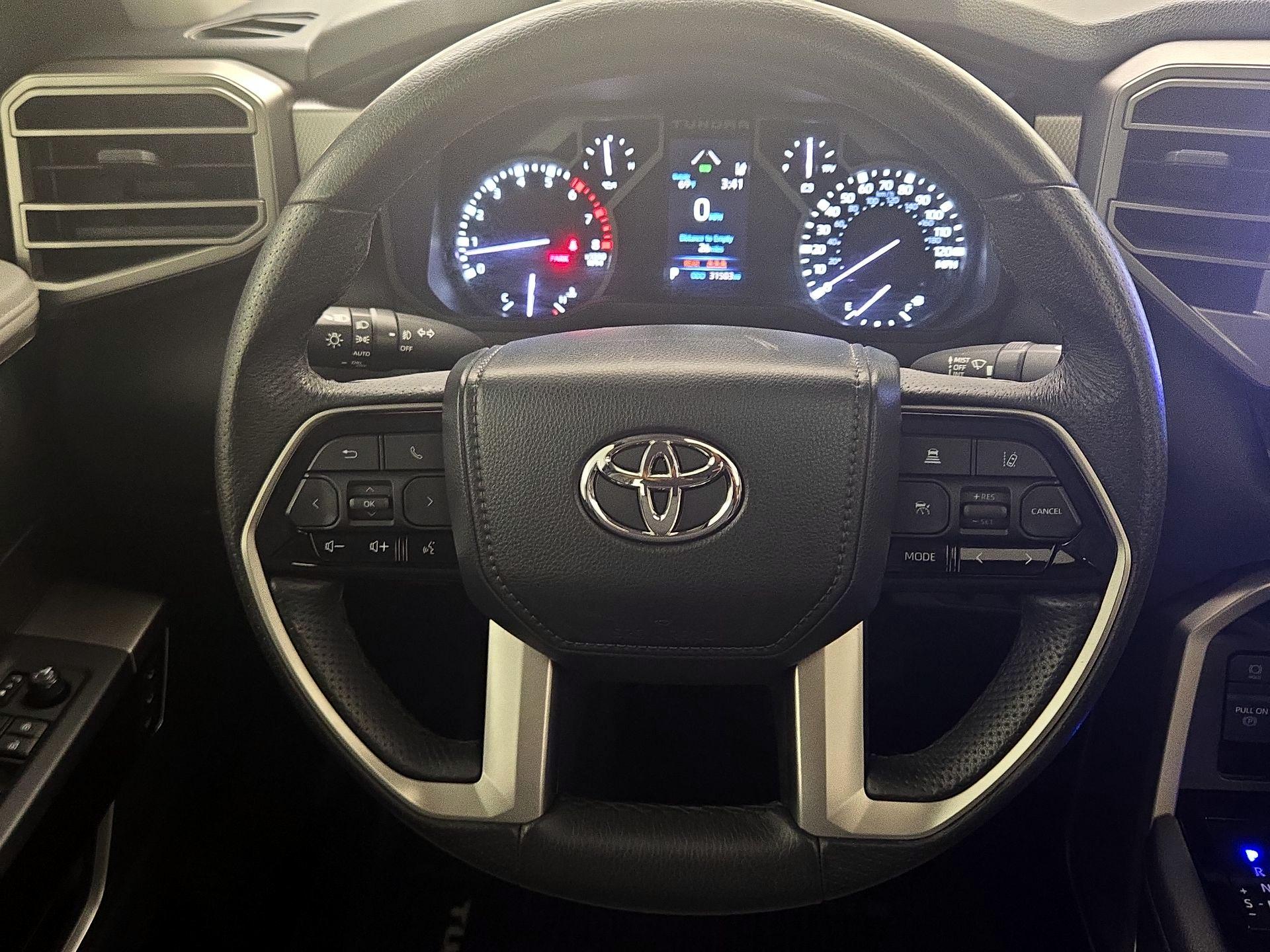 Thumbnail: 2022 Toyota Tundra - 10