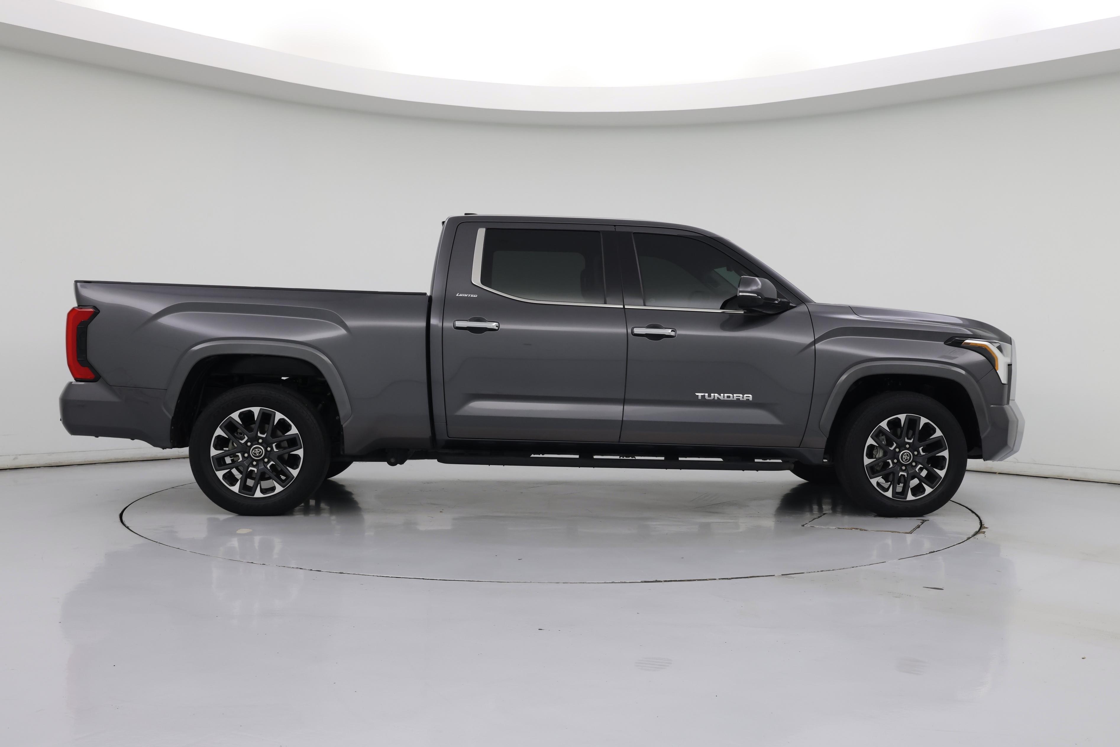 Thumbnail: 2022 Toyota Tundra - 7