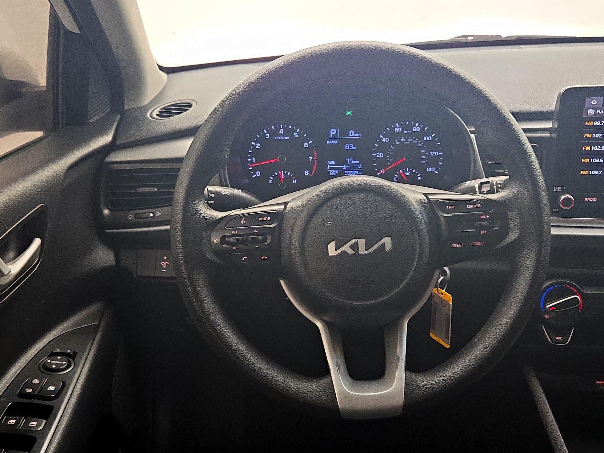 Thumbnail: 2022 Kia Rio - 10