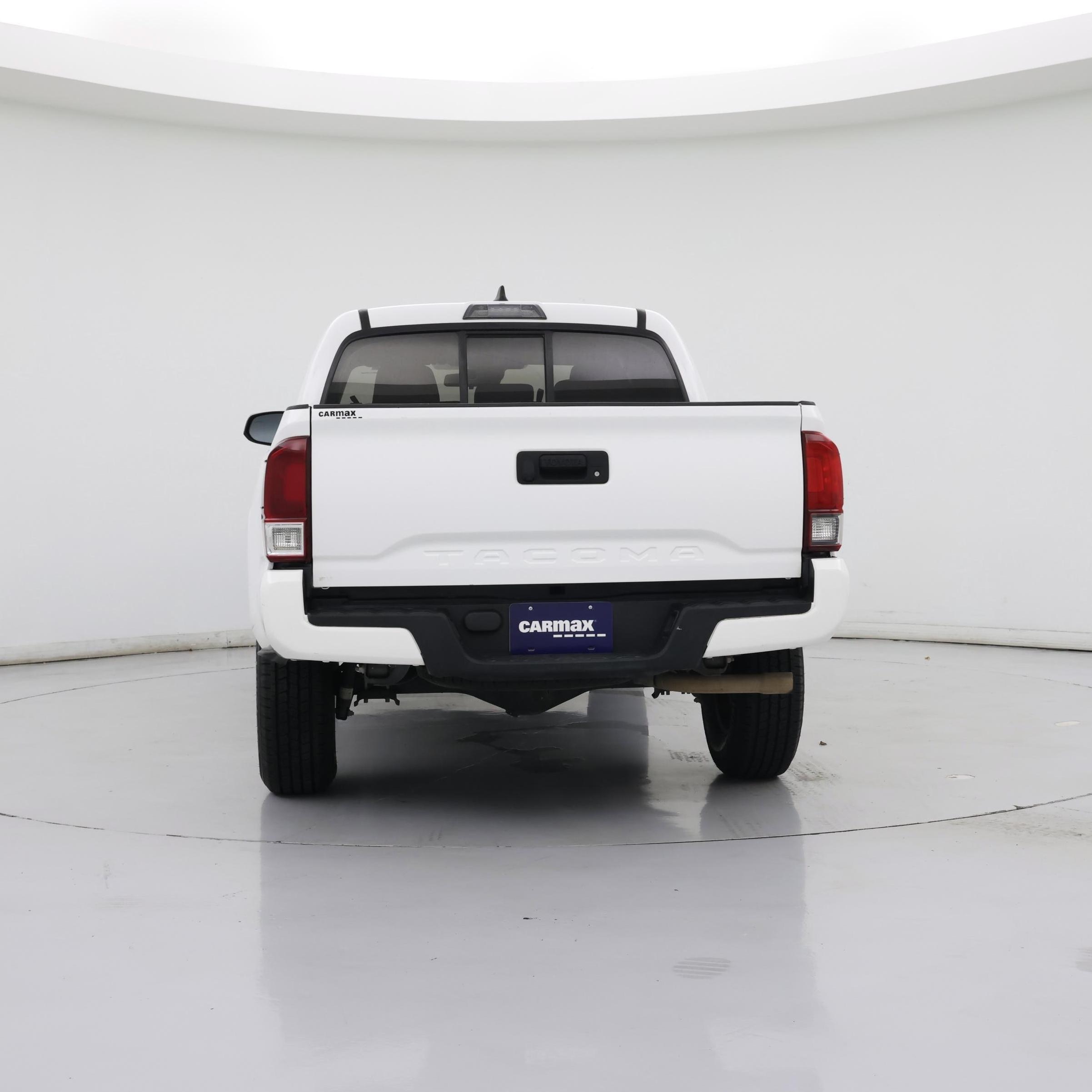 Thumbnail: 2018 Toyota Tacoma - 6