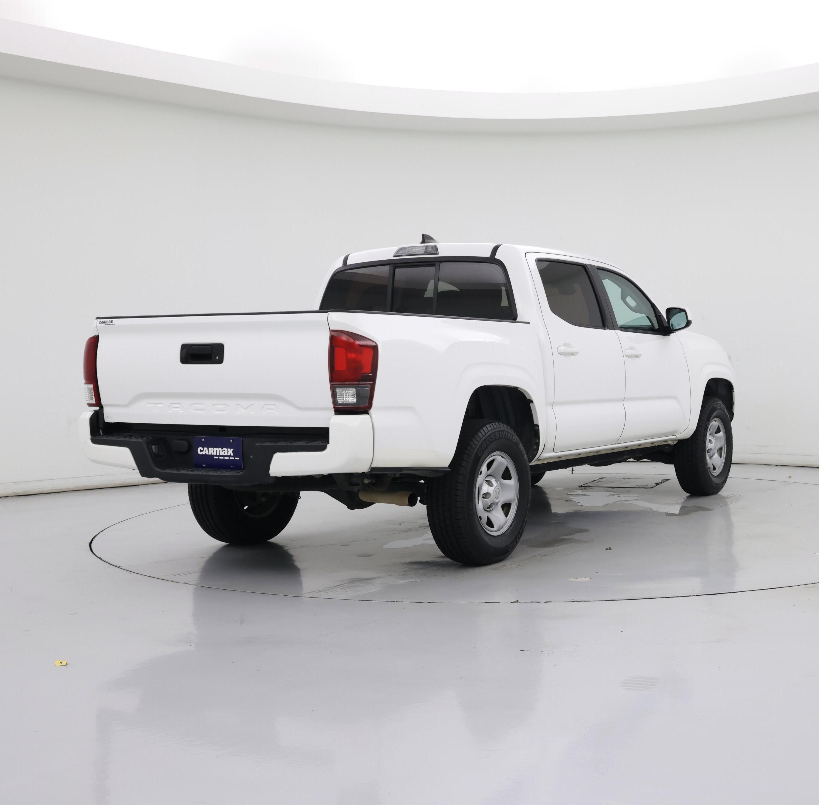 Thumbnail: 2018 Toyota Tacoma - 8