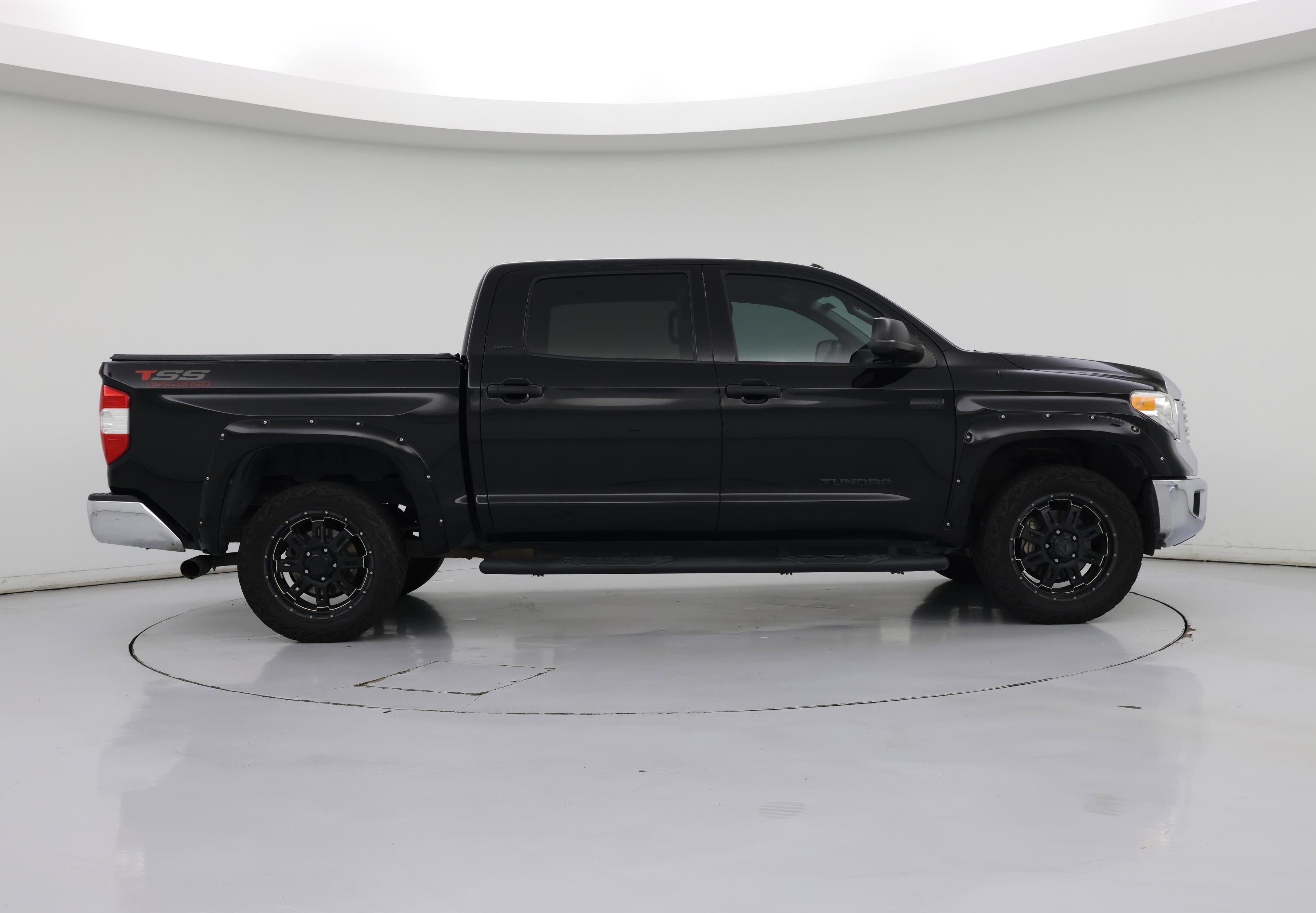 Thumbnail: 2016 Toyota Tundra - 7