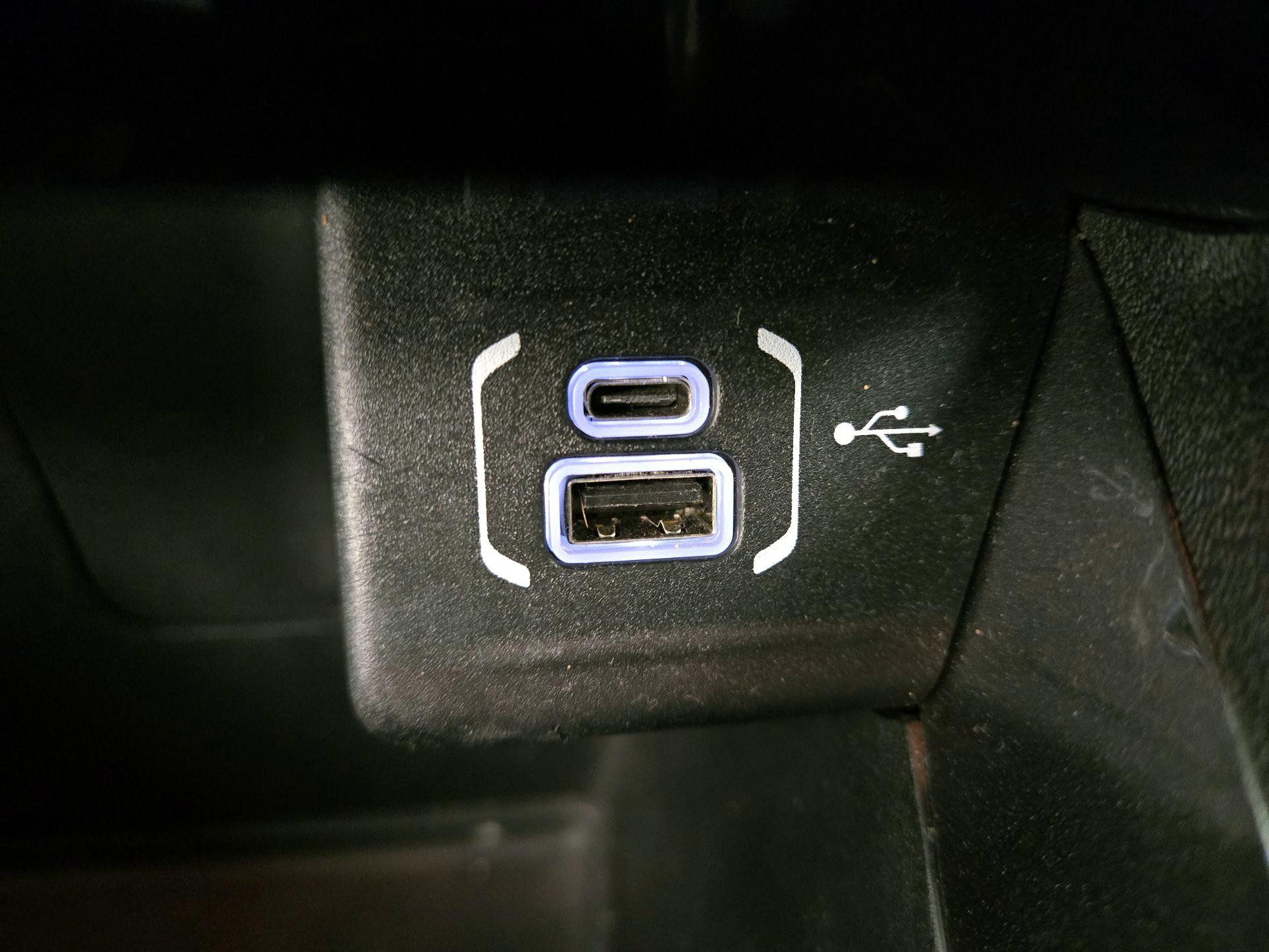 Thumbnail: 2022 Jeep Compass - 18