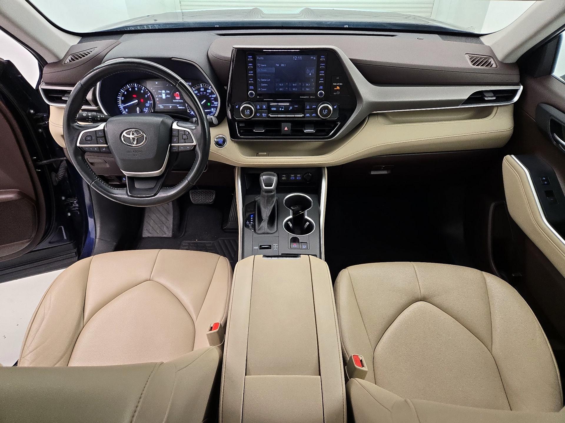 Thumbnail: 2022 Toyota Highlander - 9
