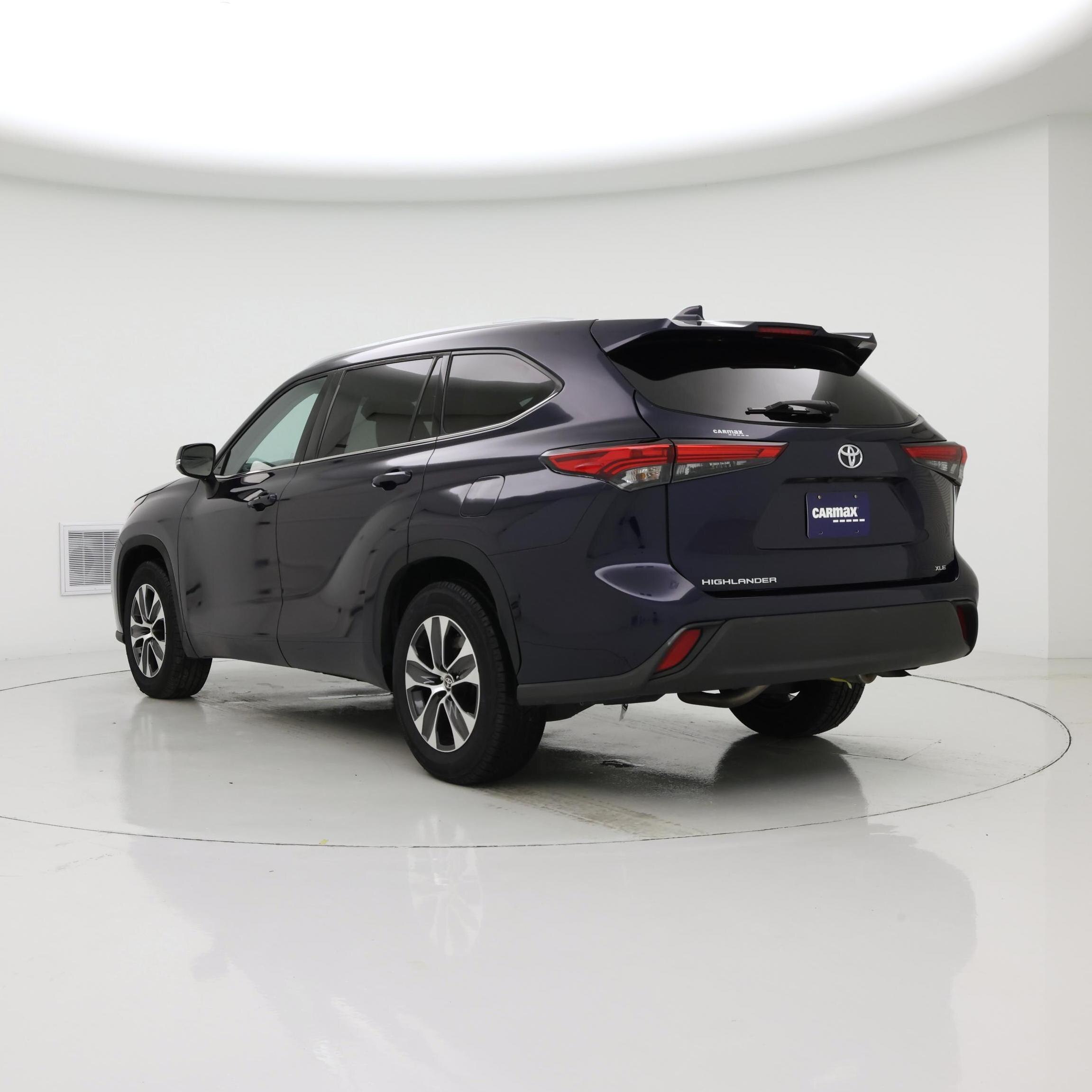 Thumbnail: 2022 Toyota Highlander - 2