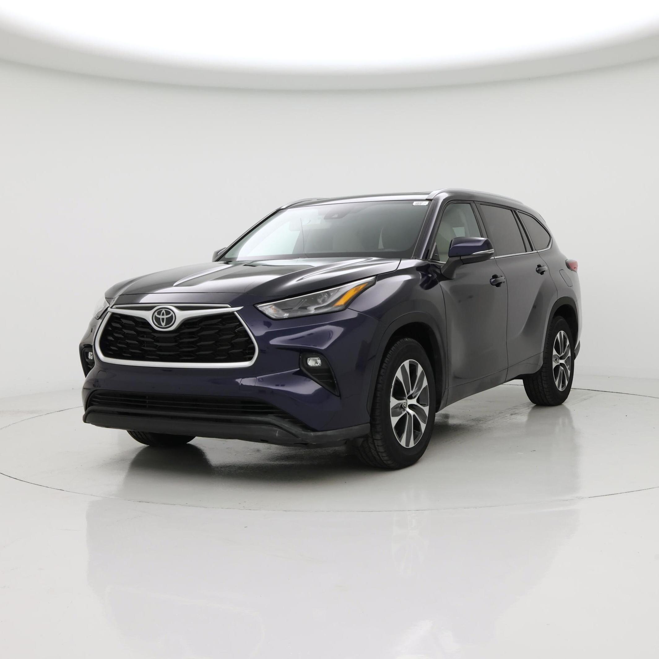 Thumbnail: 2022 Toyota Highlander - 4