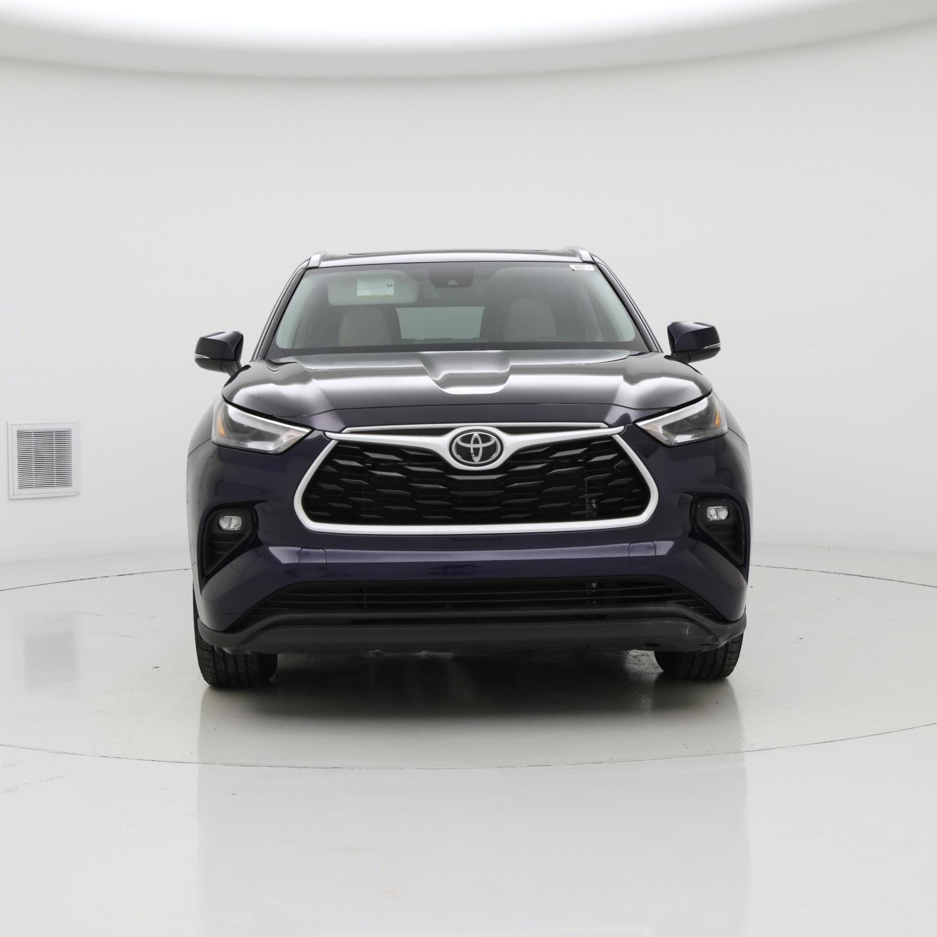 Thumbnail: 2022 Toyota Highlander - 5