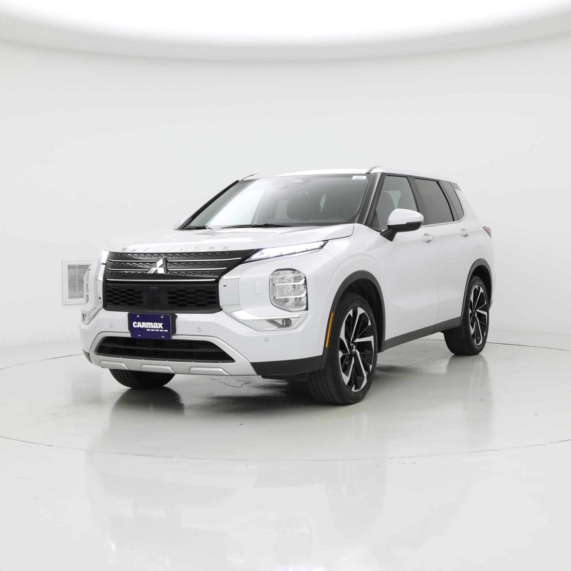 Thumbnail: 2024 Mitsubishi Outlander - 4