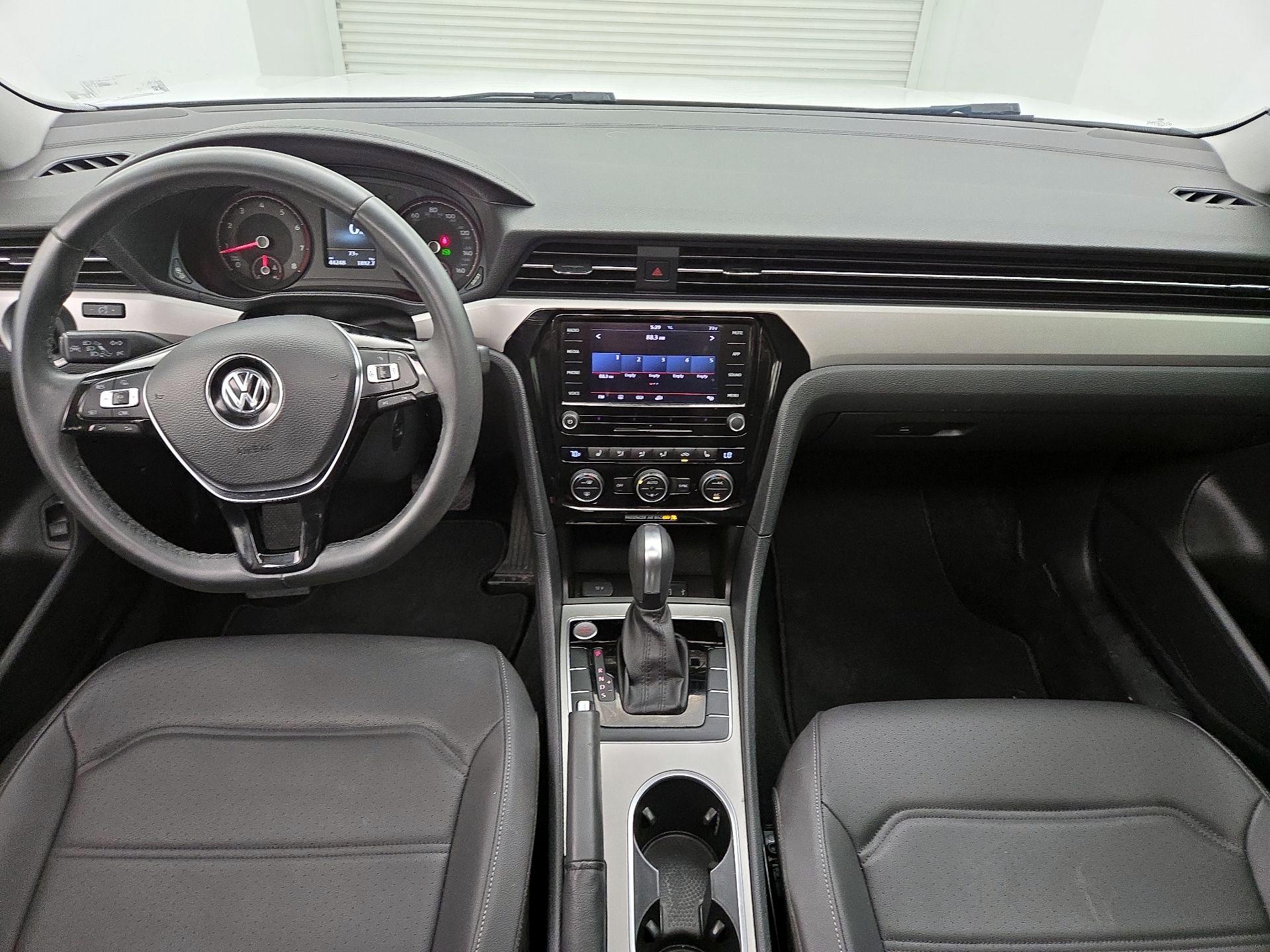 Thumbnail: 2021 Volkswagen Passat - 9