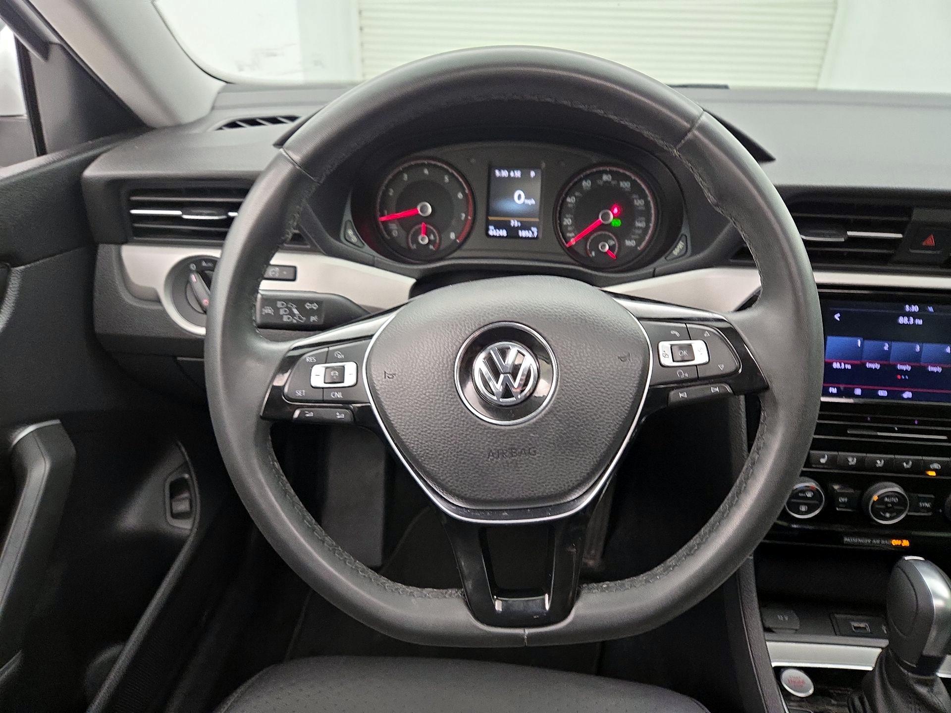 Thumbnail: 2021 Volkswagen Passat - 10
