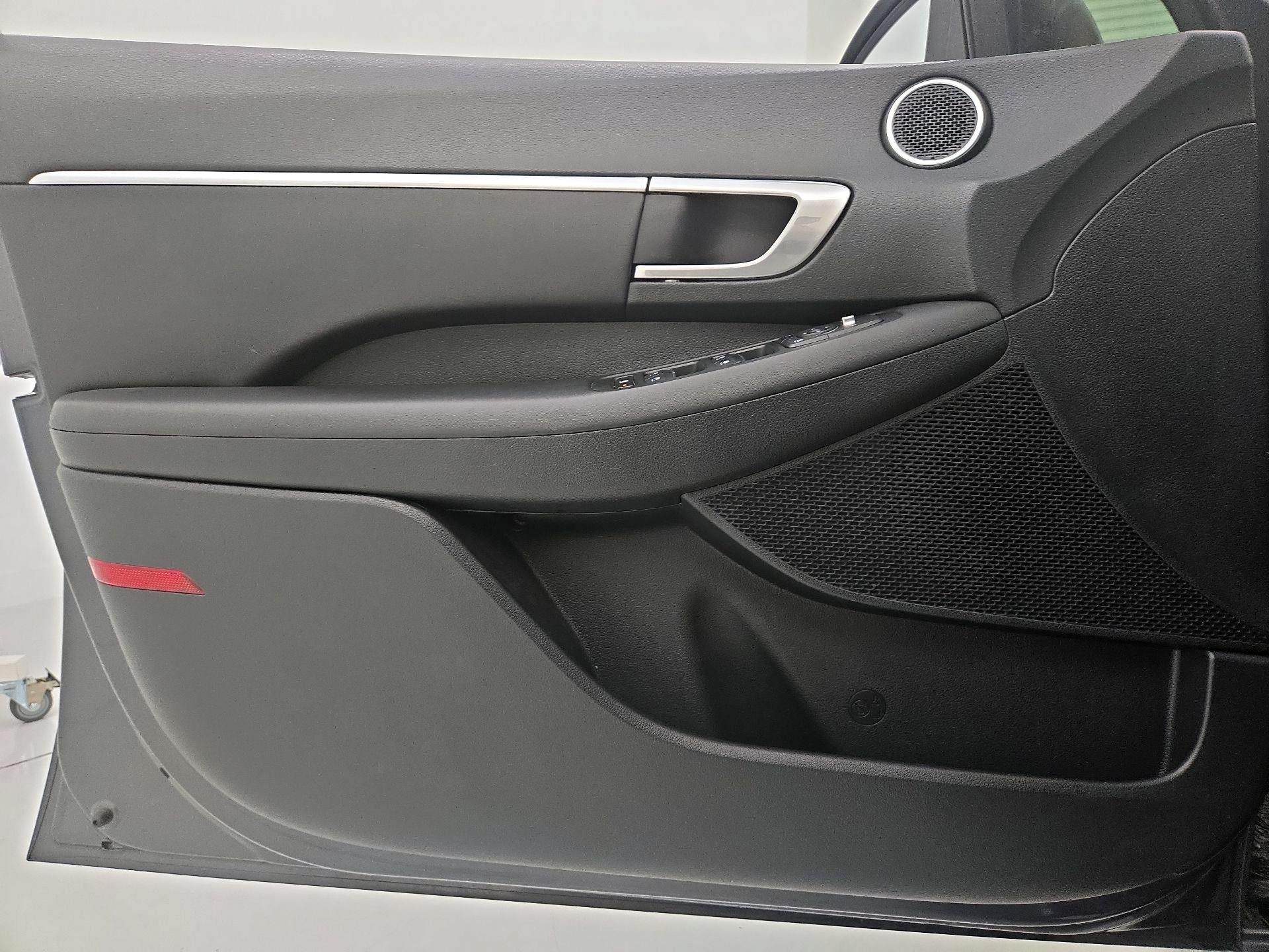 Thumbnail: 2023 Hyundai Sonata - 12