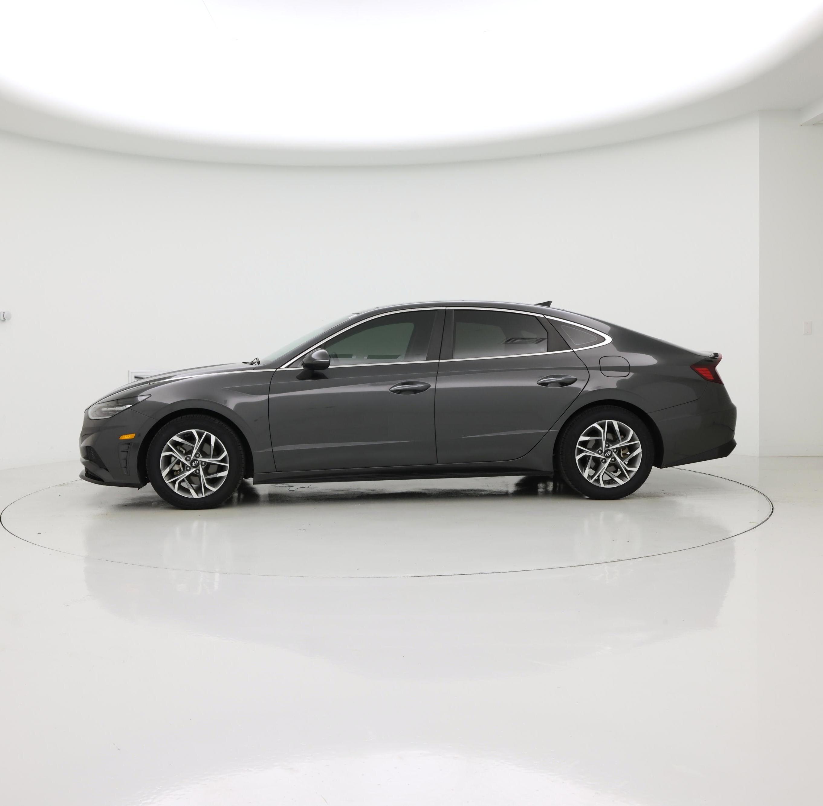 Thumbnail: 2023 Hyundai Sonata - 3