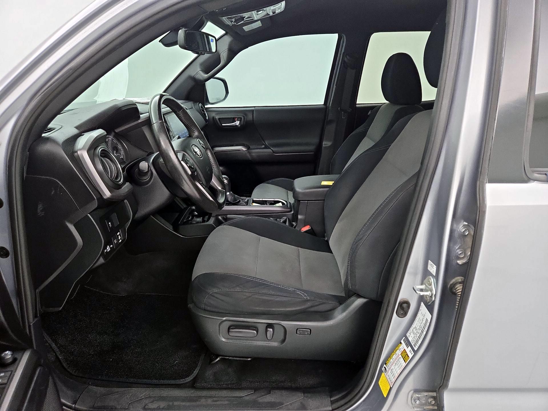 Thumbnail: 2021 Toyota Tacoma - 11