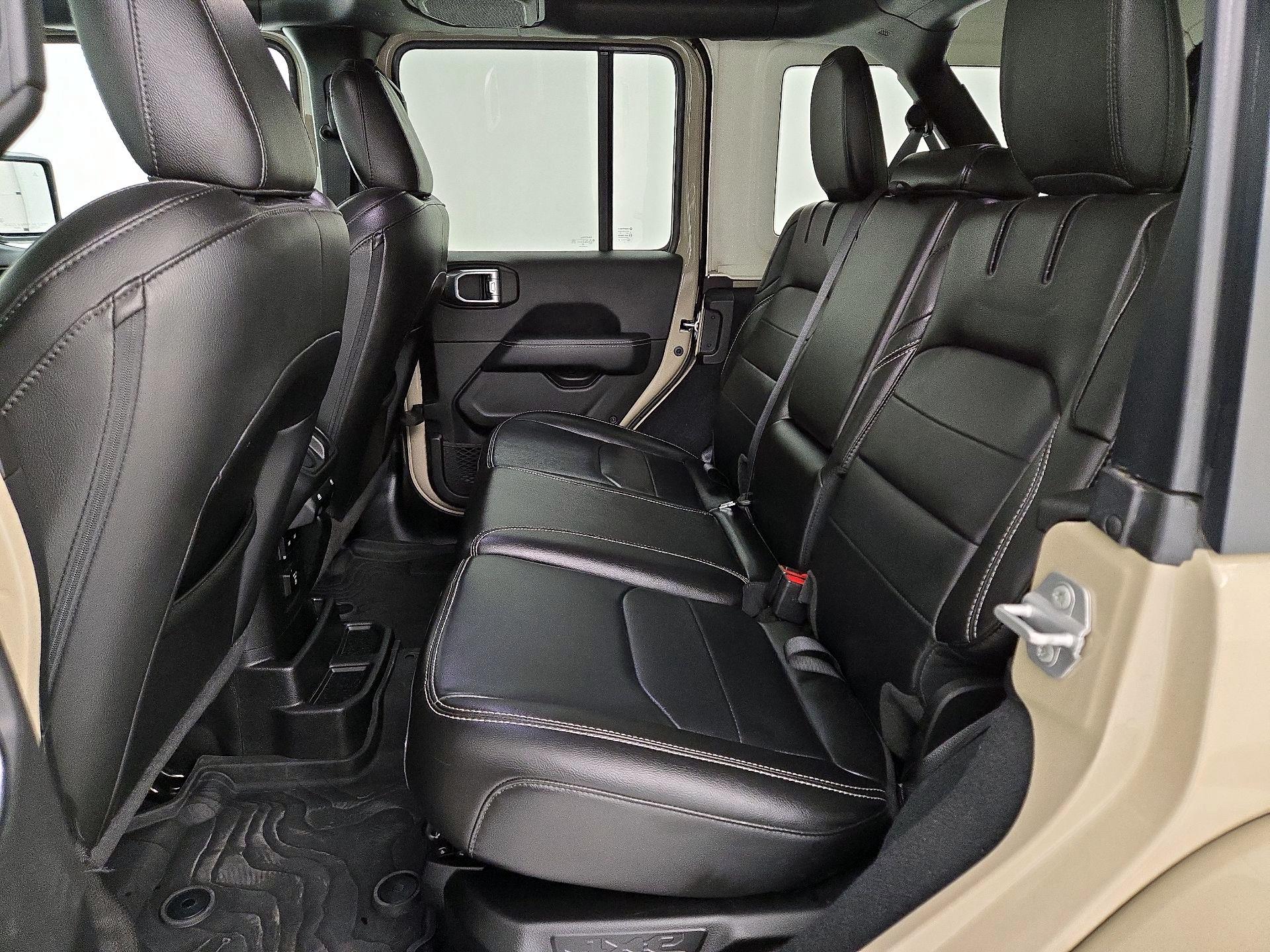 Thumbnail: 2022 Jeep Wrangler - 20