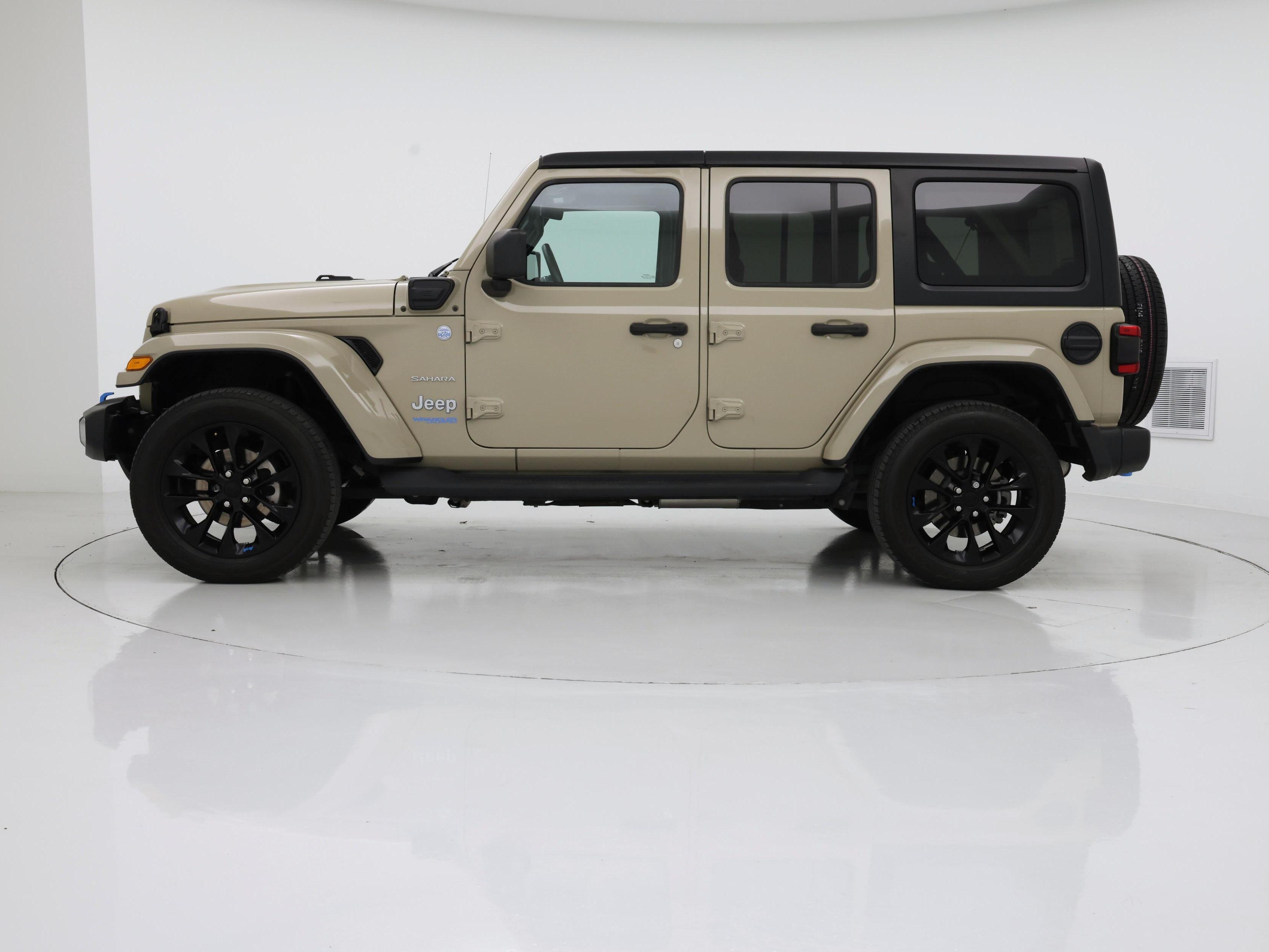 Thumbnail: 2022 Jeep Wrangler - 3