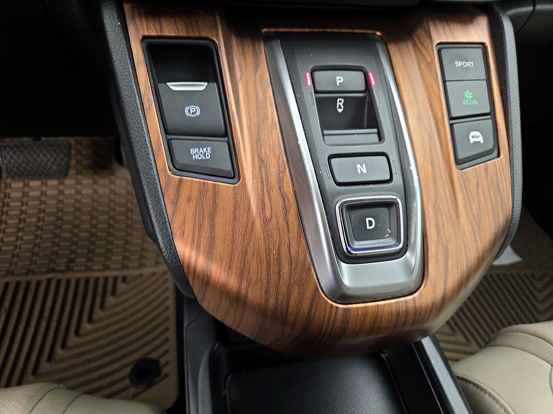 Thumbnail: 2020 Honda CR-V - 18