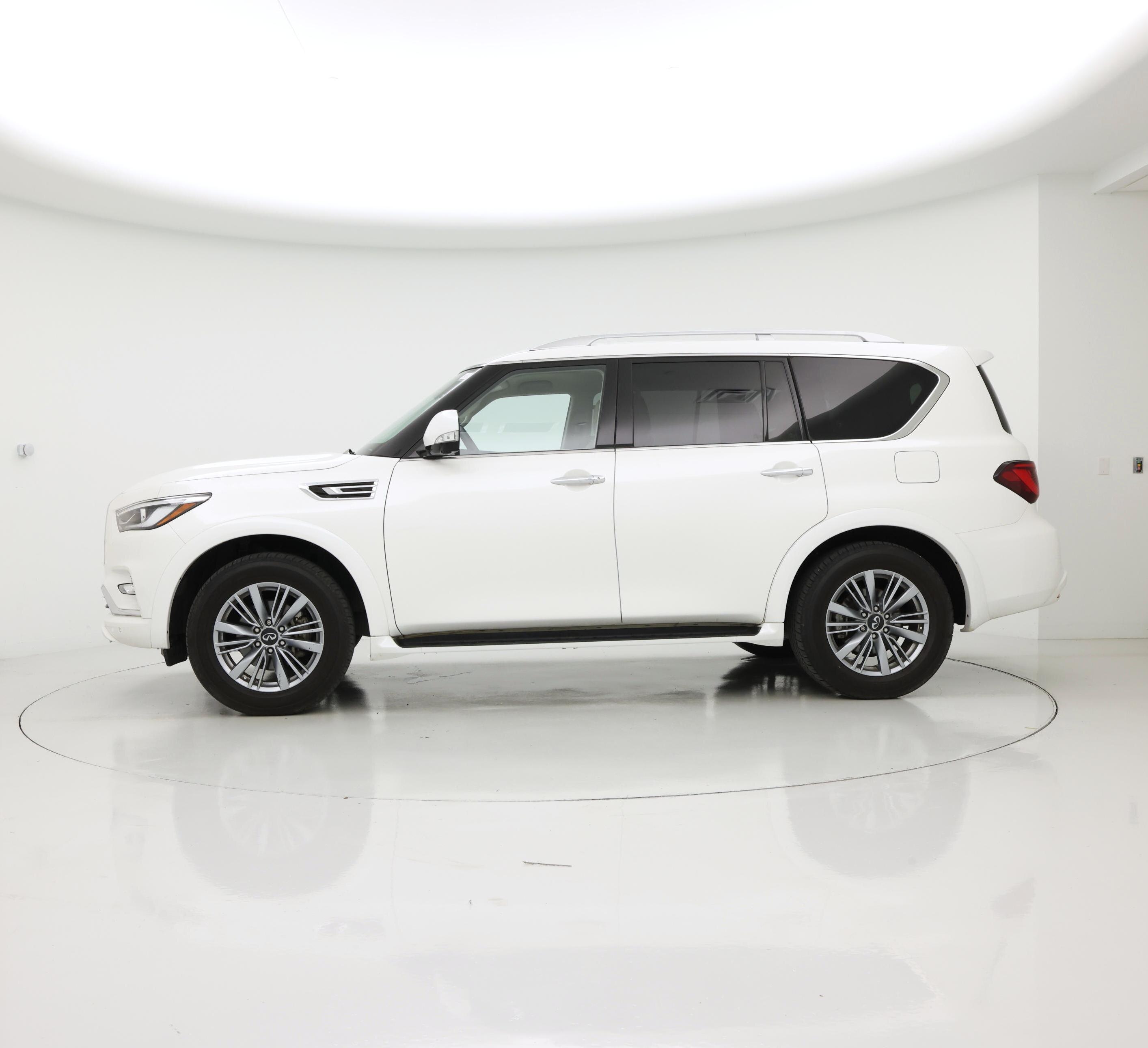 Thumbnail: 2023 INFINITI QX80 - 3