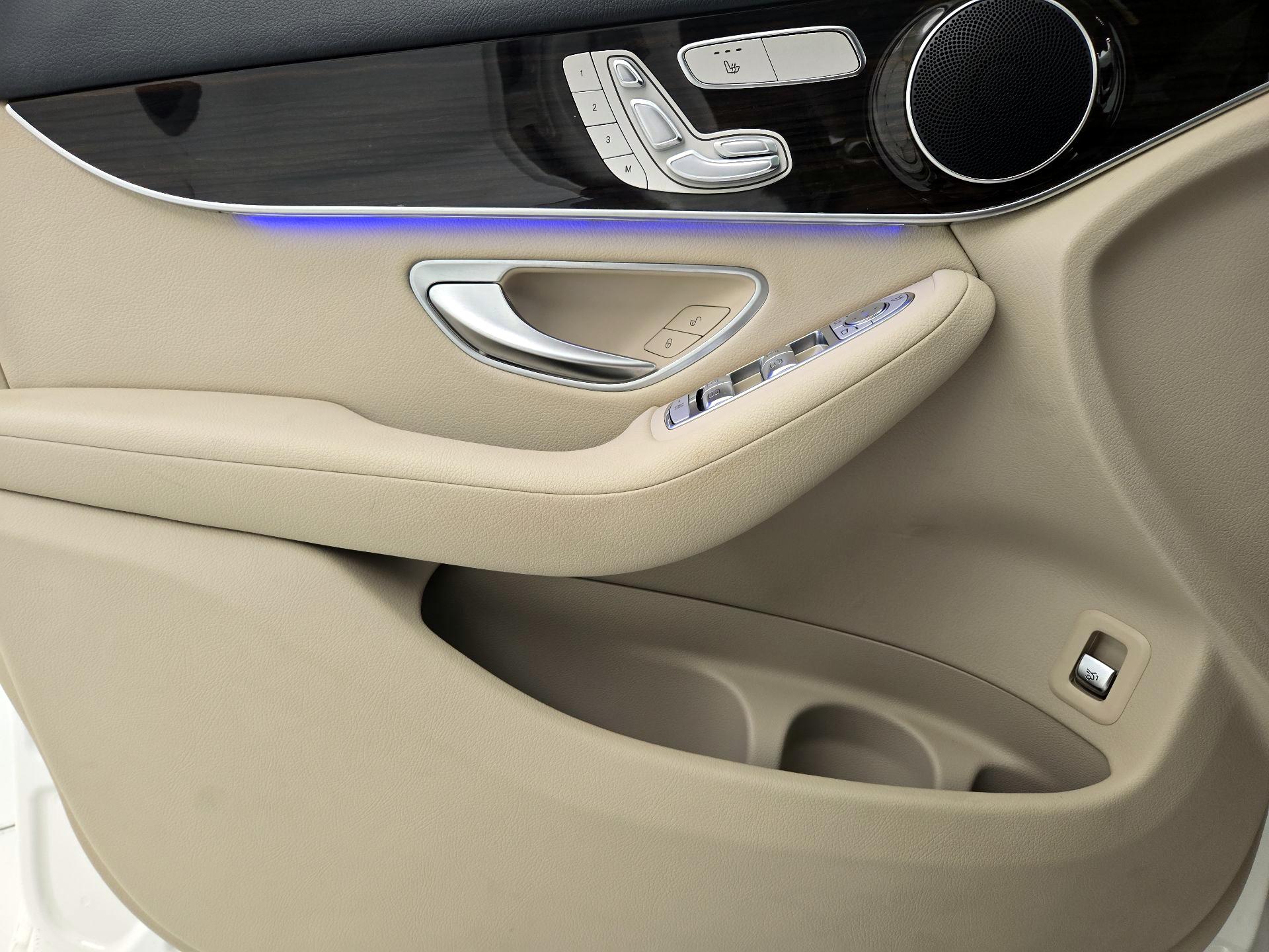 Thumbnail: 2021 Mercedes-Benz GLC - 12