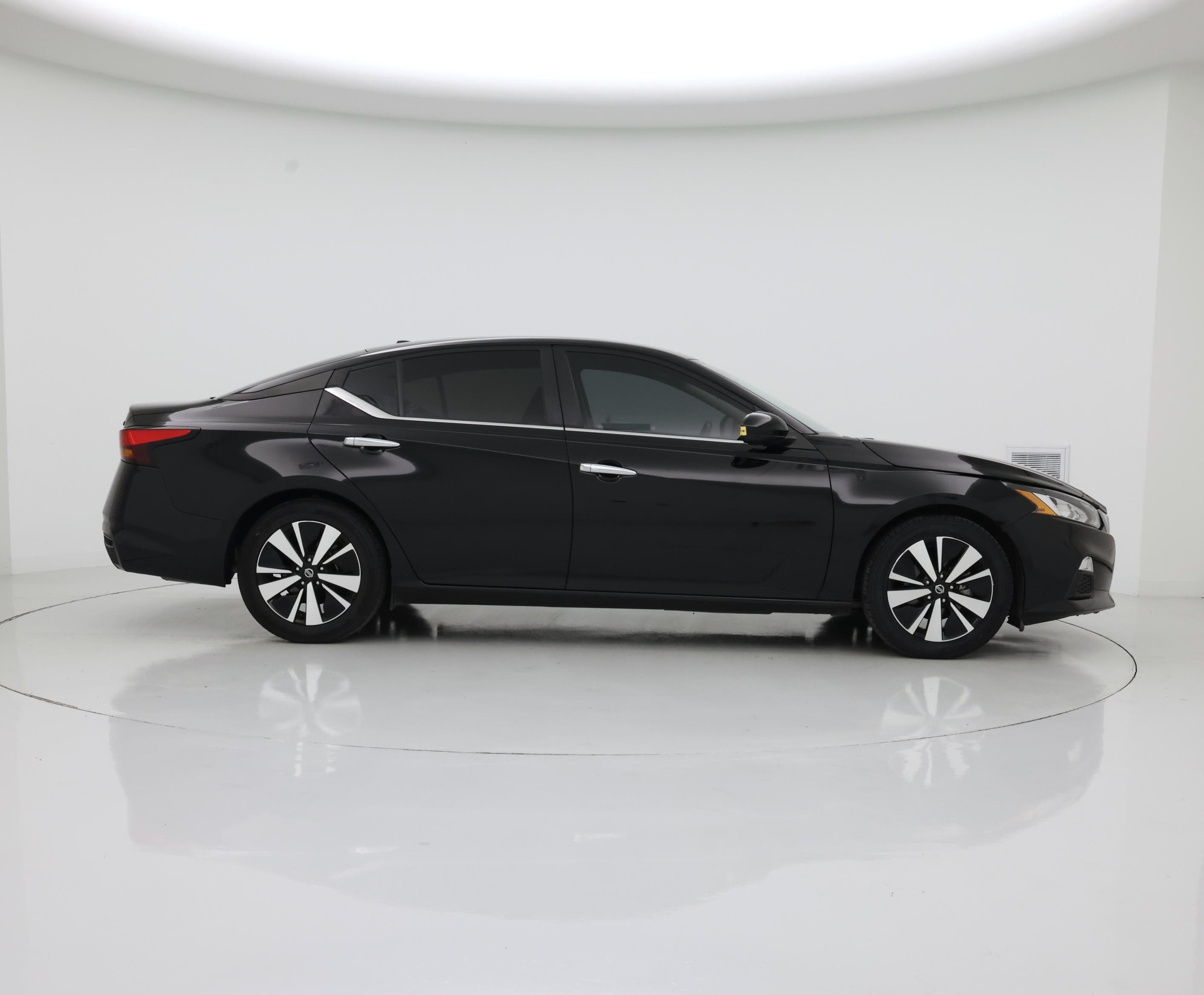Thumbnail: 2022 Nissan Altima - 7