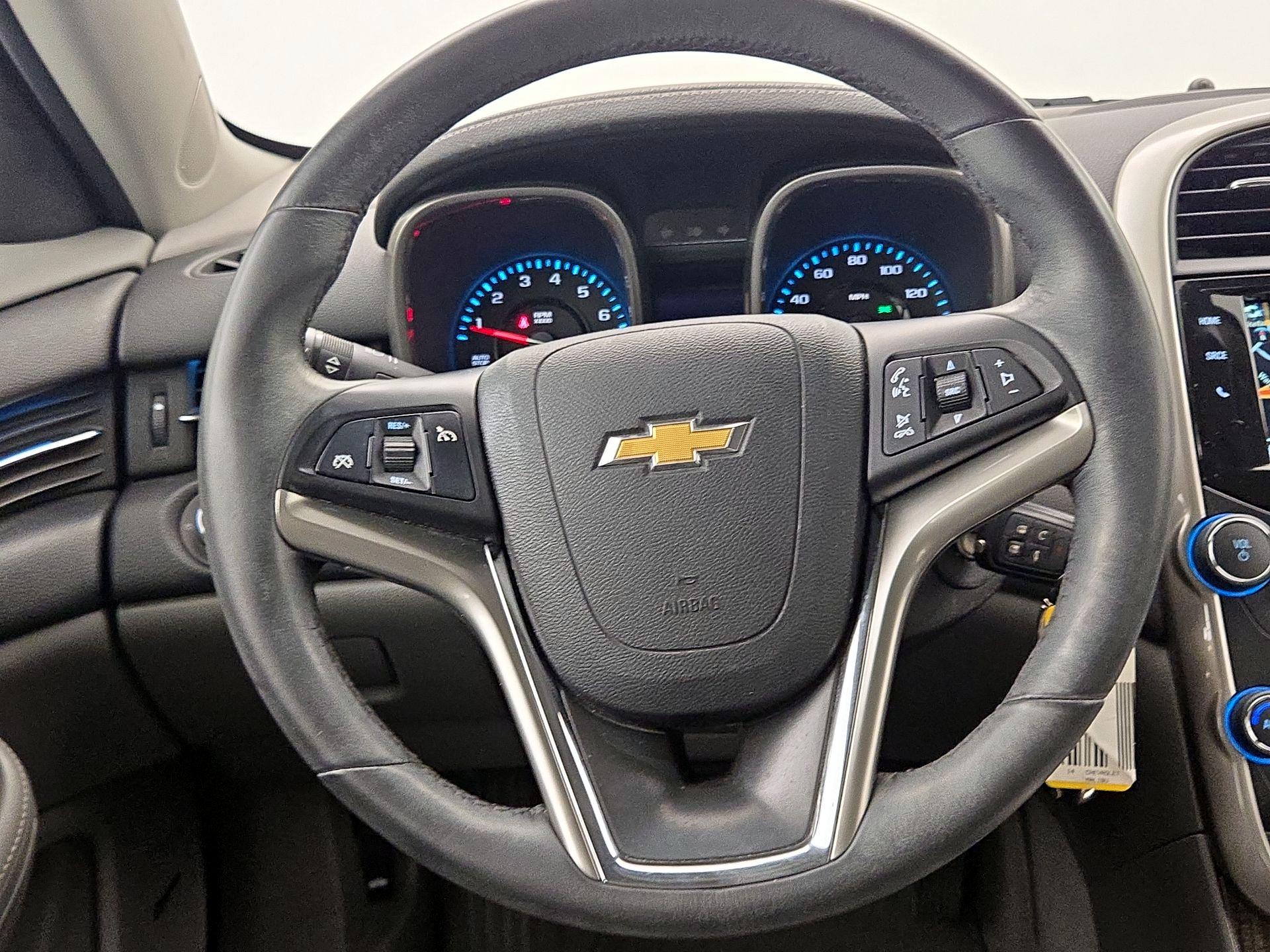 Thumbnail: 2014 Chevrolet Malibu - 10