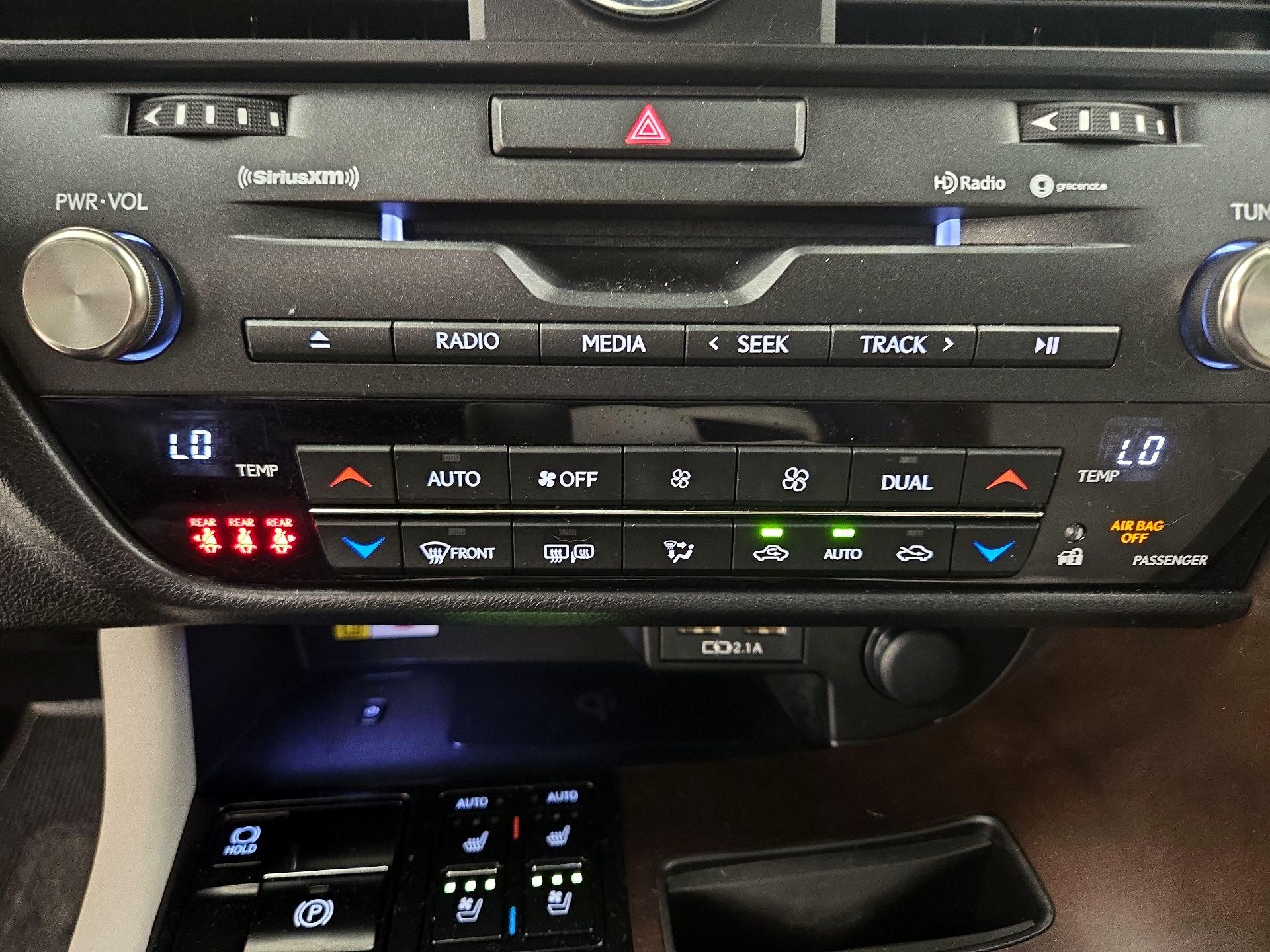 Thumbnail: 2022 Lexus RX - 17