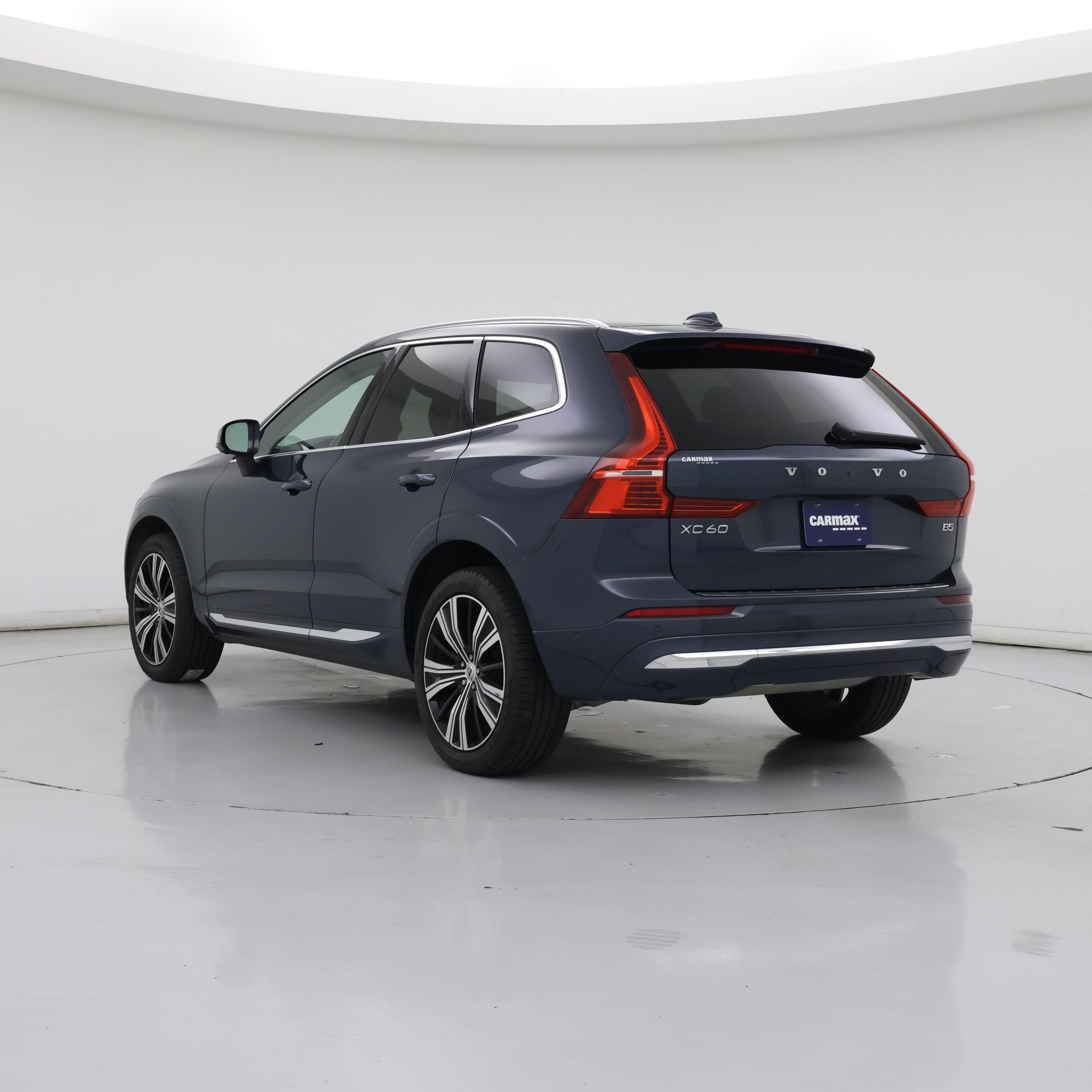 Thumbnail: 2022 Volvo XC60 - 2