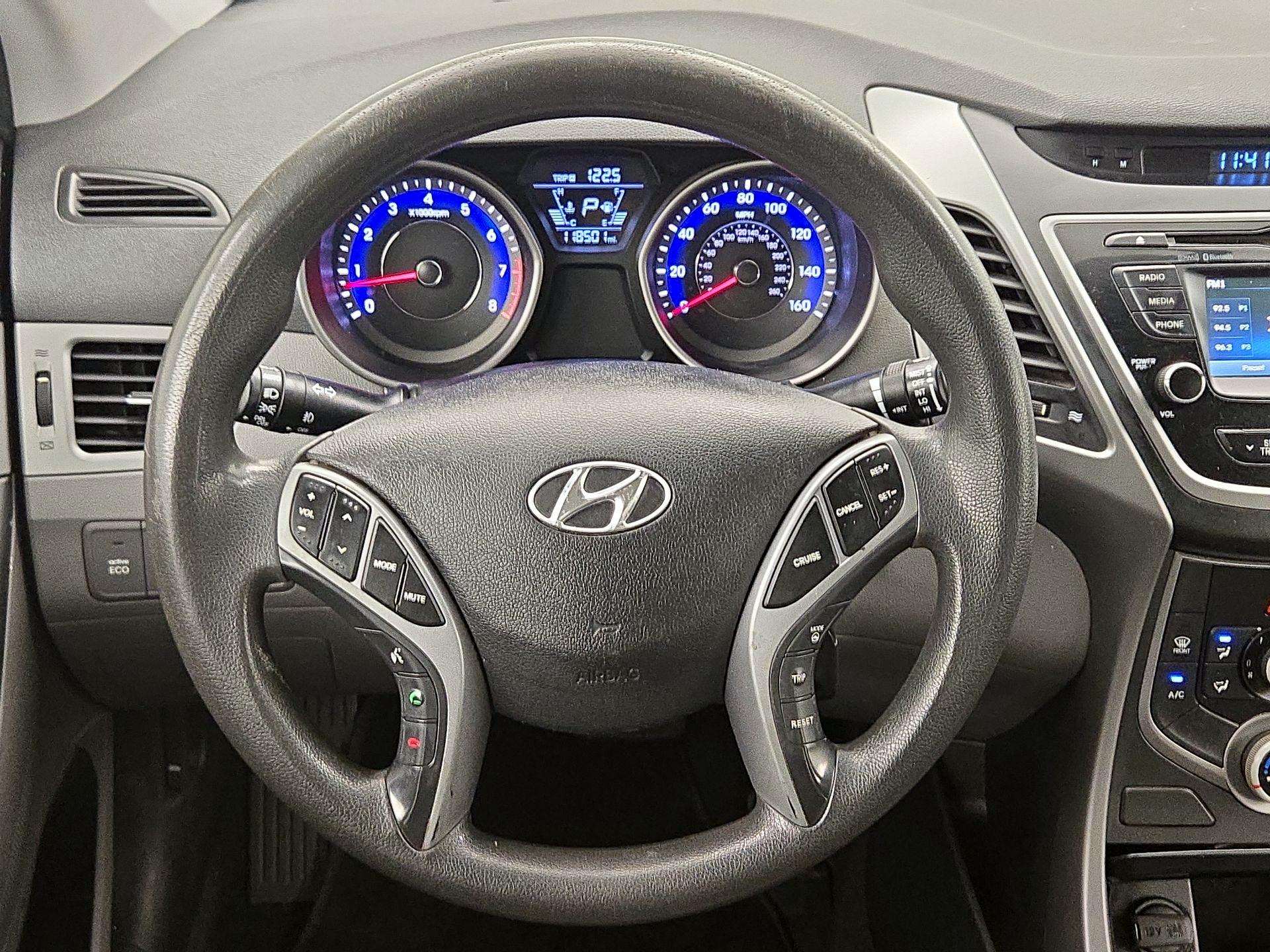 Thumbnail: 2015 Hyundai Elantra - 10