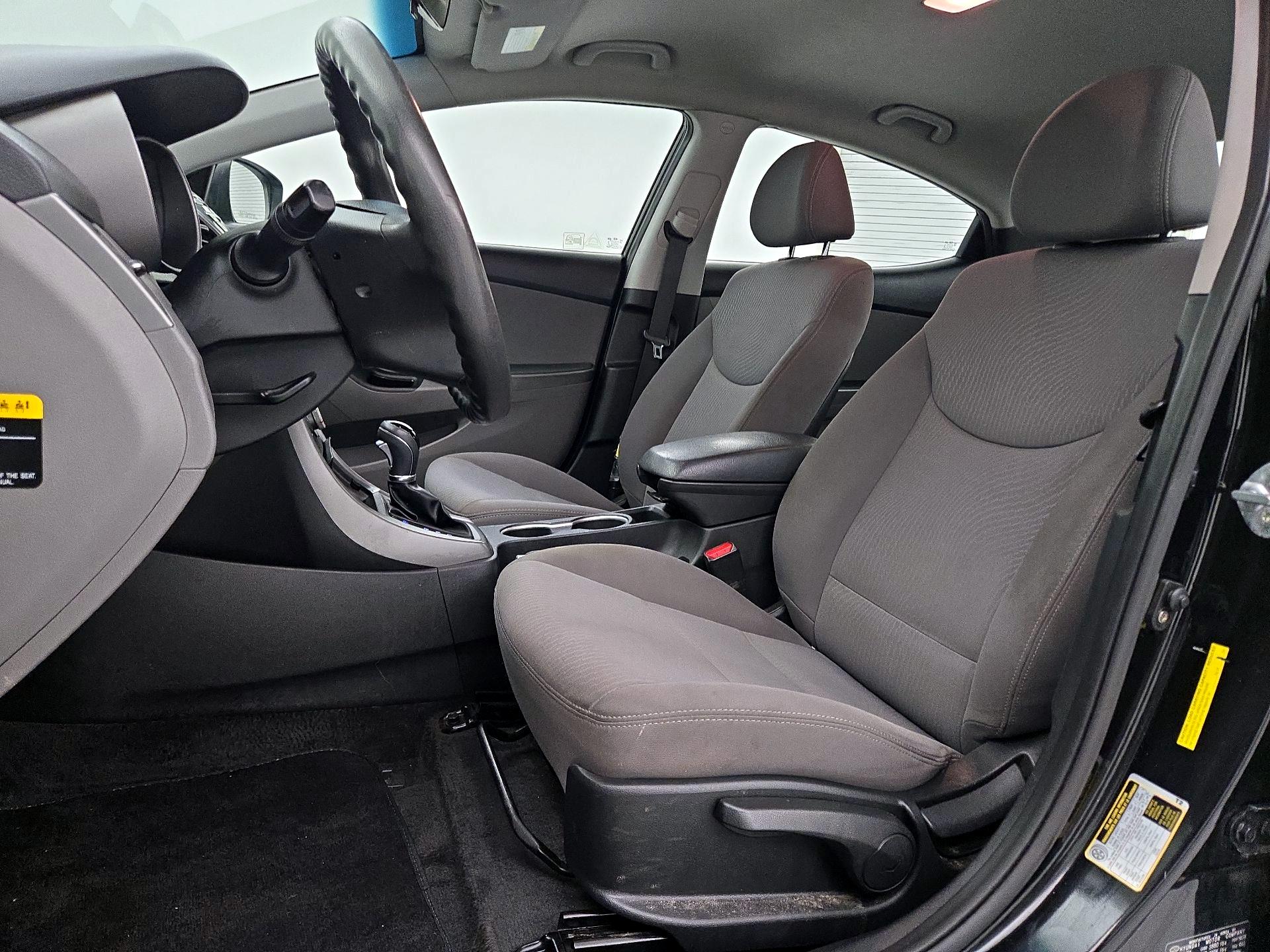 Thumbnail: 2015 Hyundai Elantra - 11