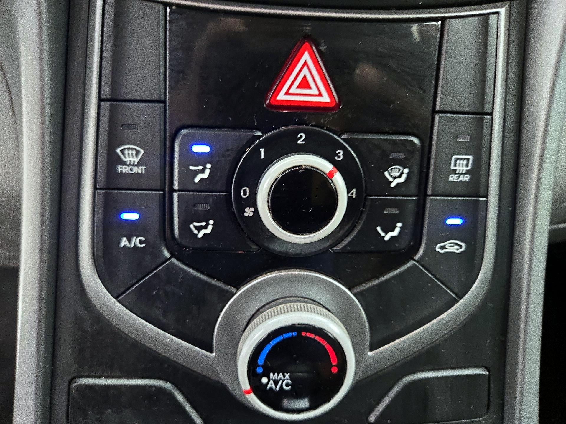 Thumbnail: 2015 Hyundai Elantra - 16