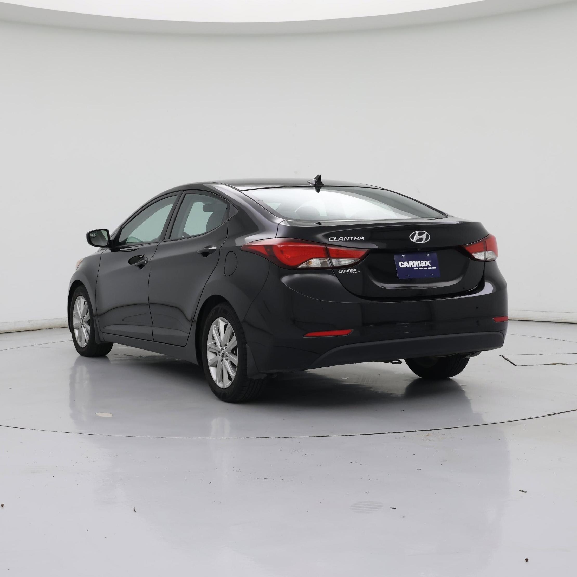Thumbnail: 2015 Hyundai Elantra - 2