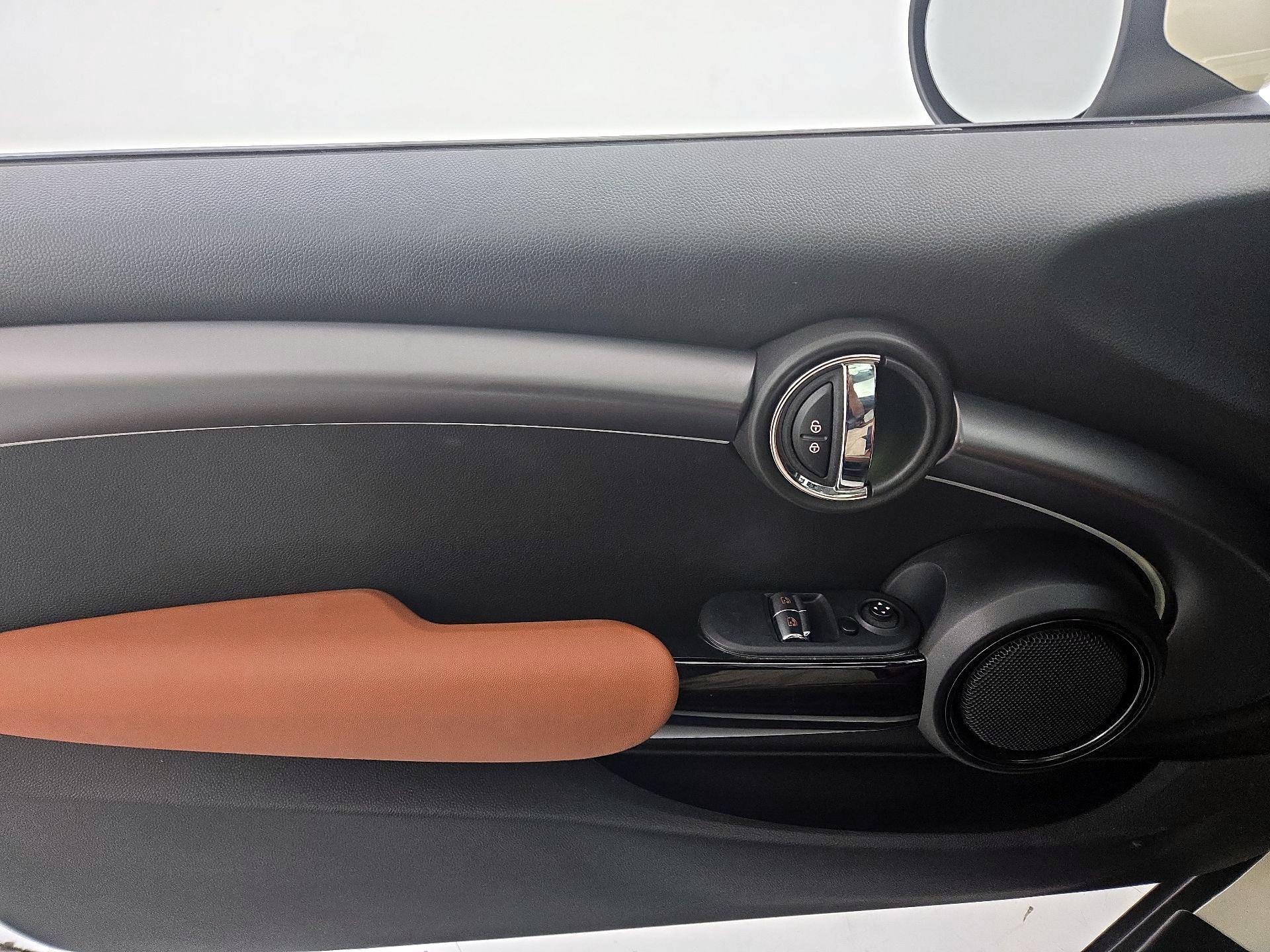 Thumbnail: 2022 MINI Cooper Hardtop - 12