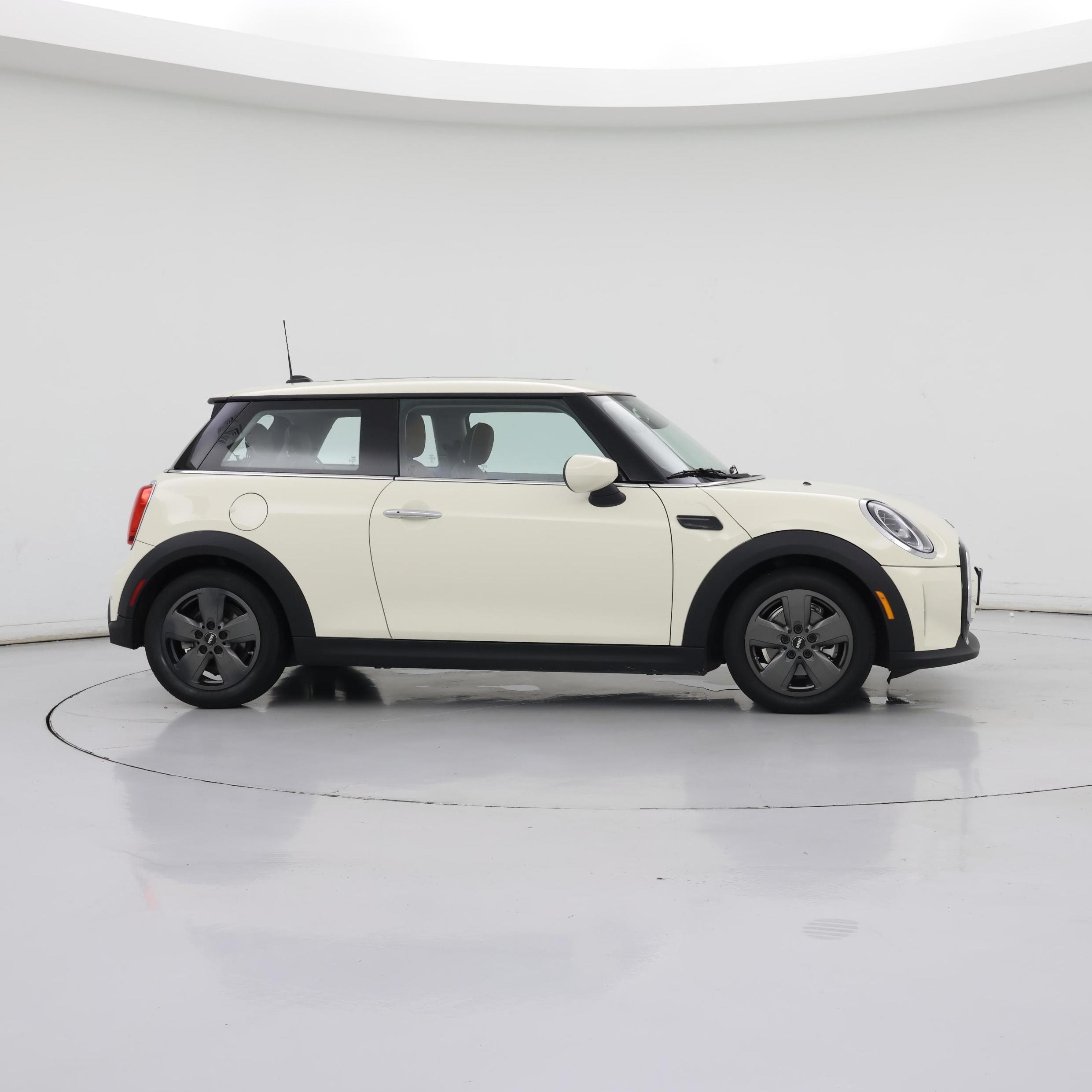 Thumbnail: 2022 MINI Cooper Hardtop - 7