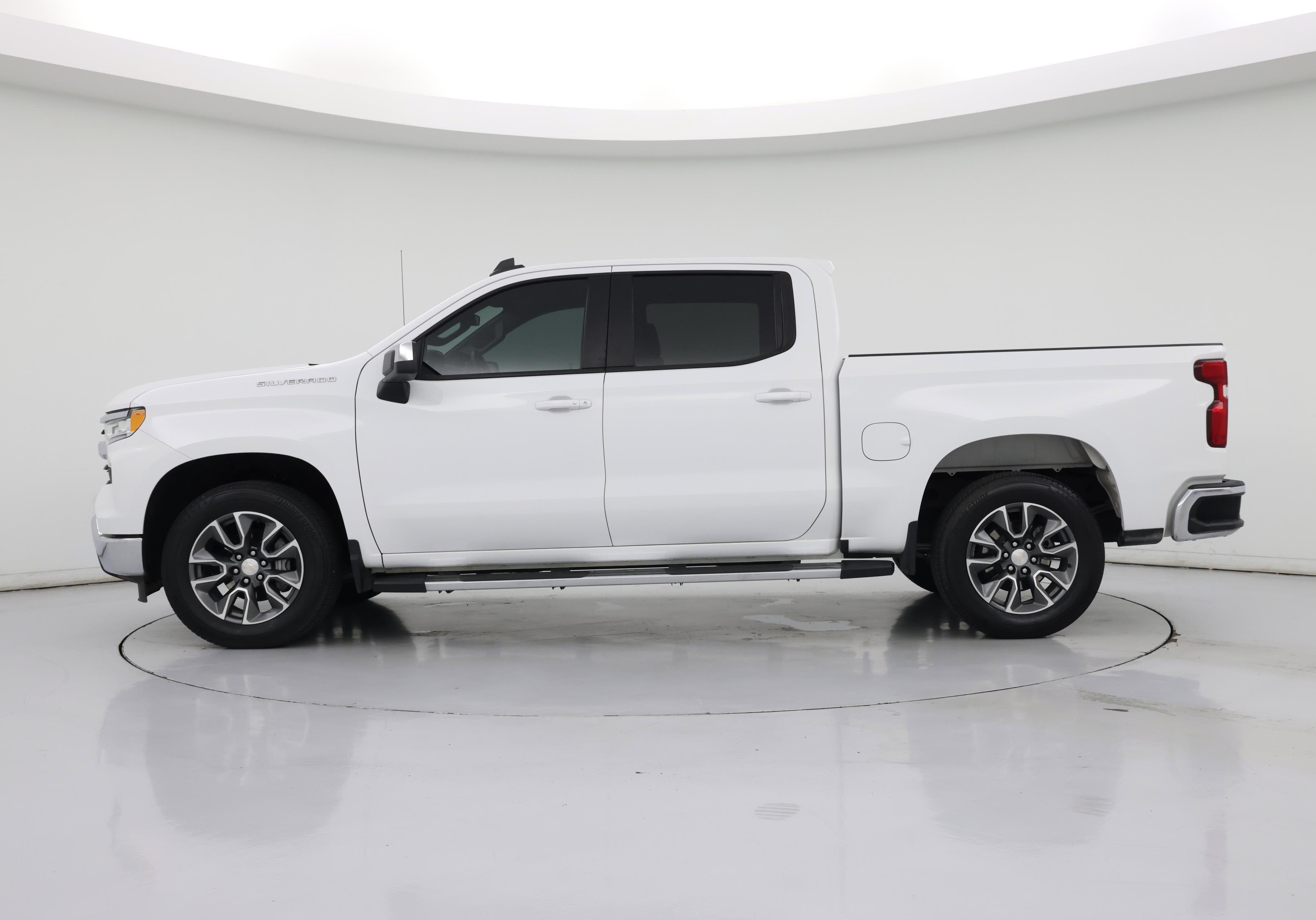 Thumbnail: 2024 Chevrolet Silverado 1500 - 3