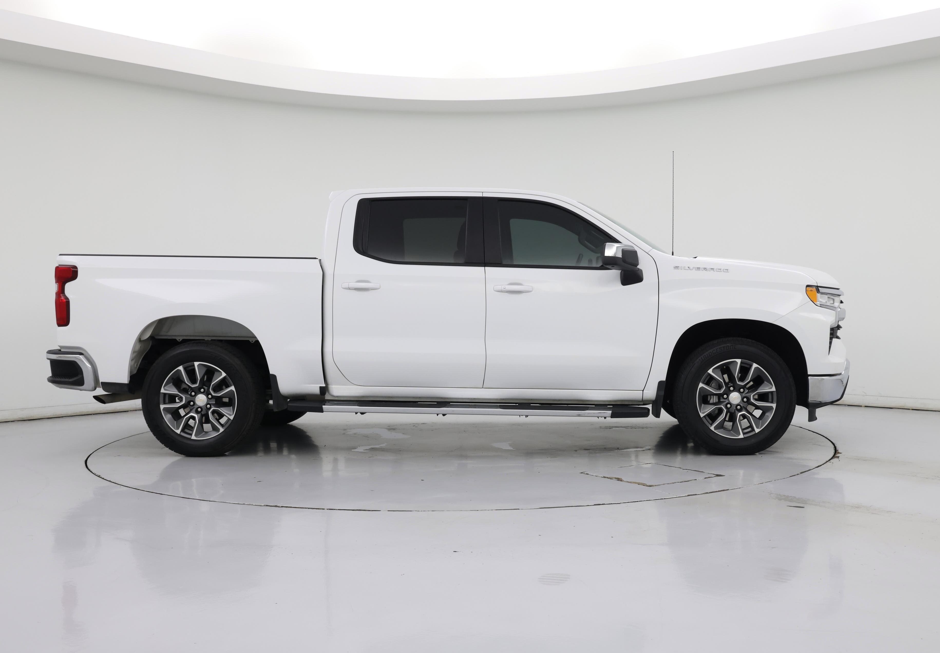 Thumbnail: 2024 Chevrolet Silverado 1500 - 7