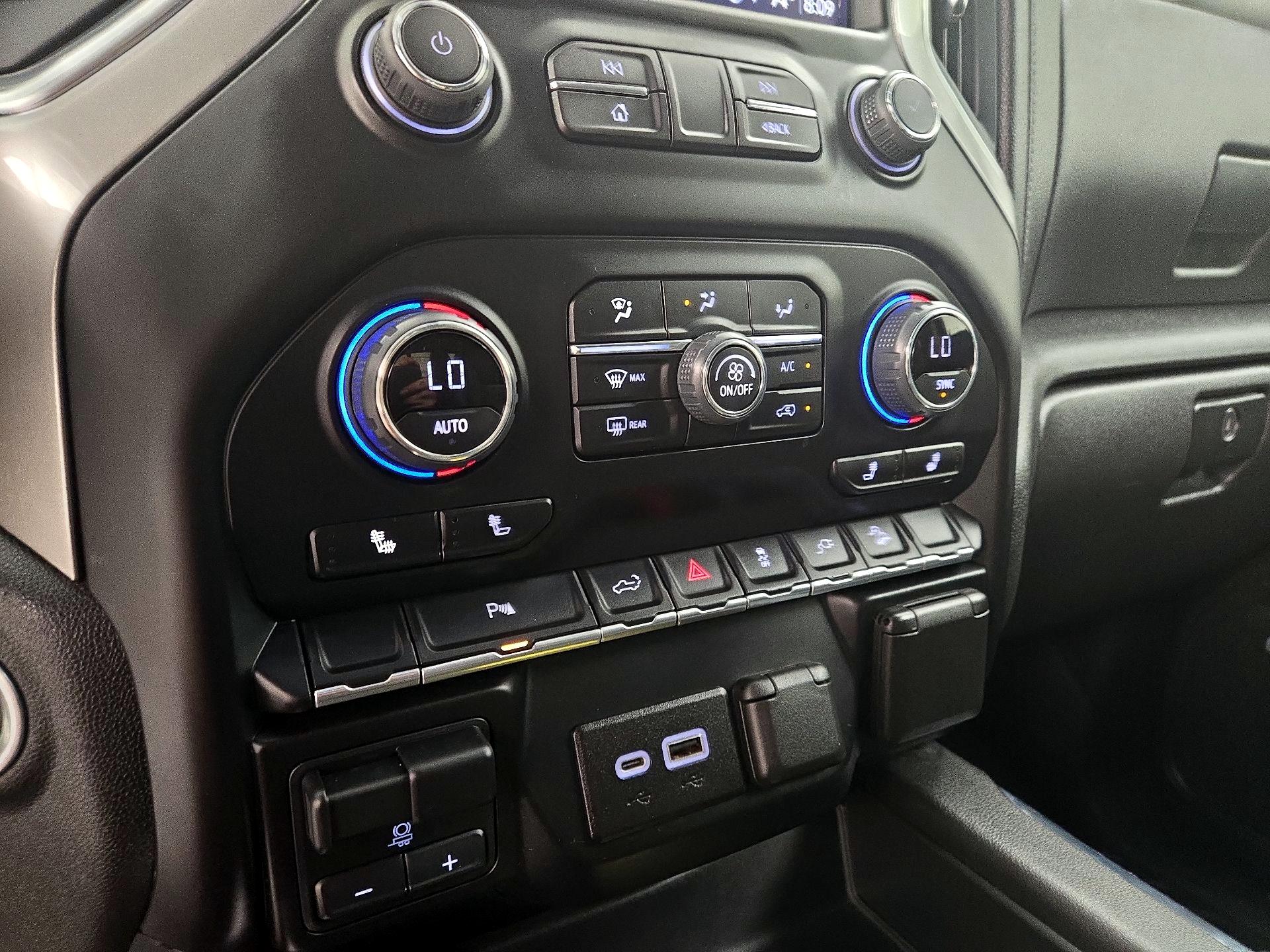 Thumbnail: 2022 Chevrolet Silverado 1500 - 16