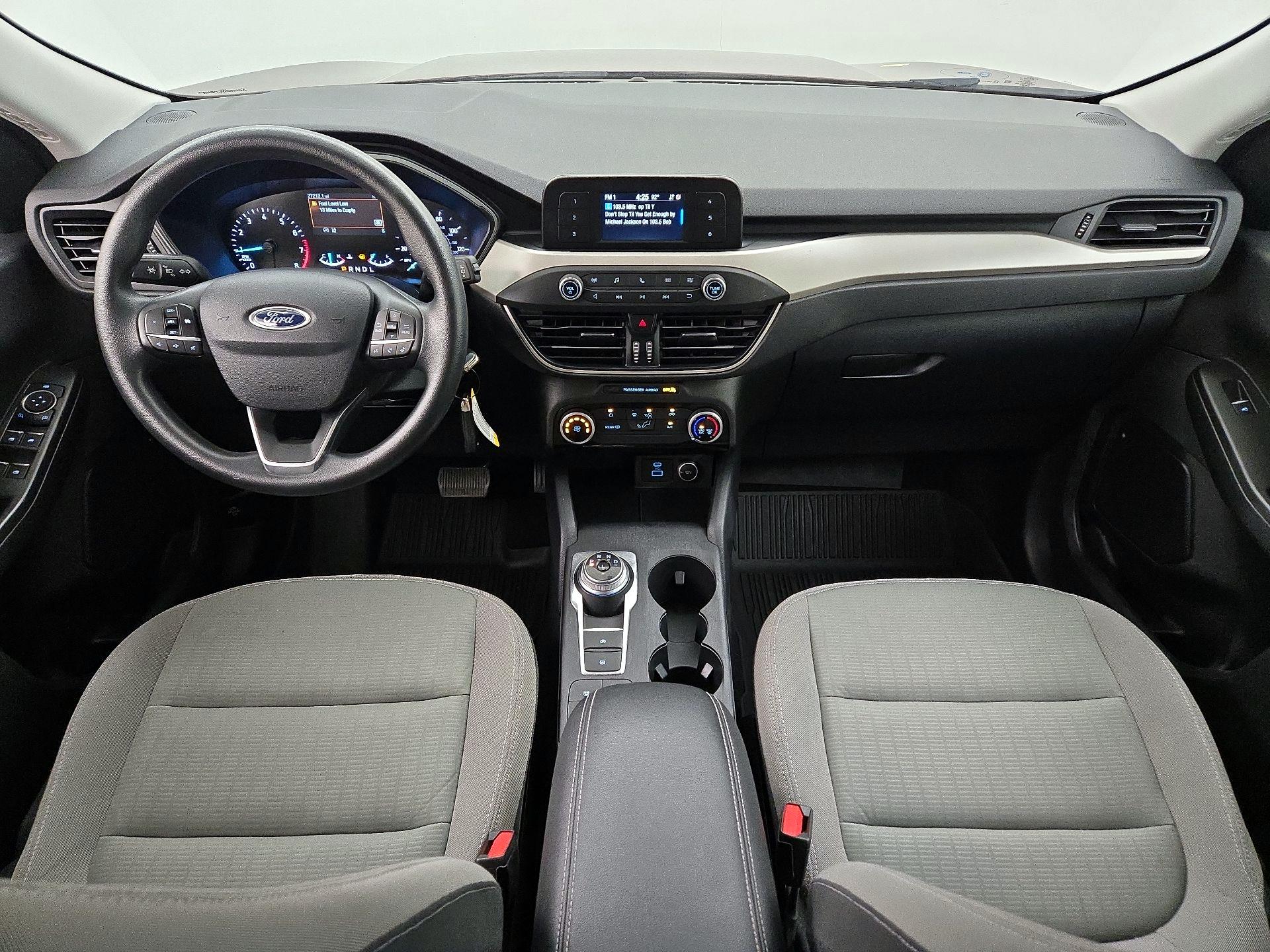 Thumbnail: 2021 Ford Escape - 9