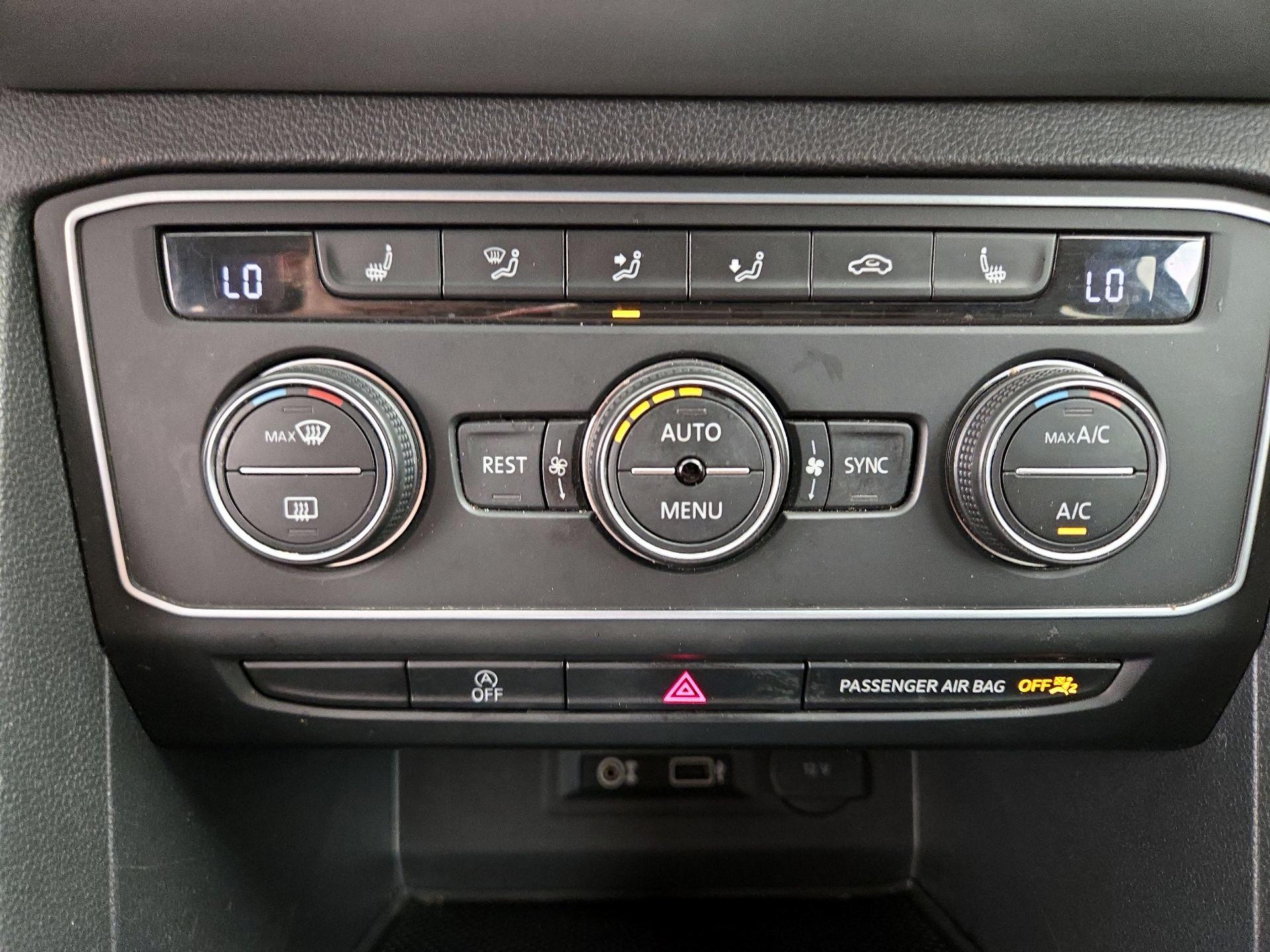 Thumbnail: 2018 Volkswagen Atlas - 16