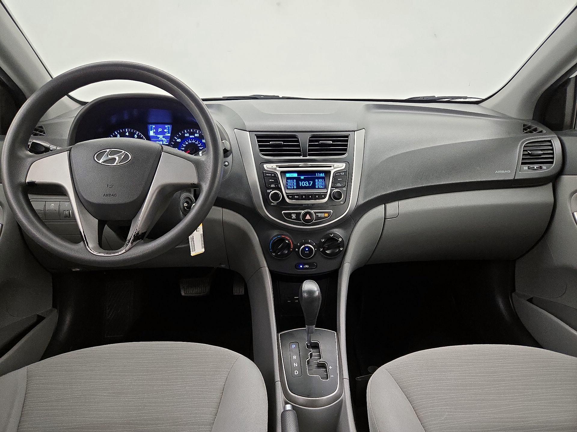 Thumbnail: 2016 Hyundai Accent - 9