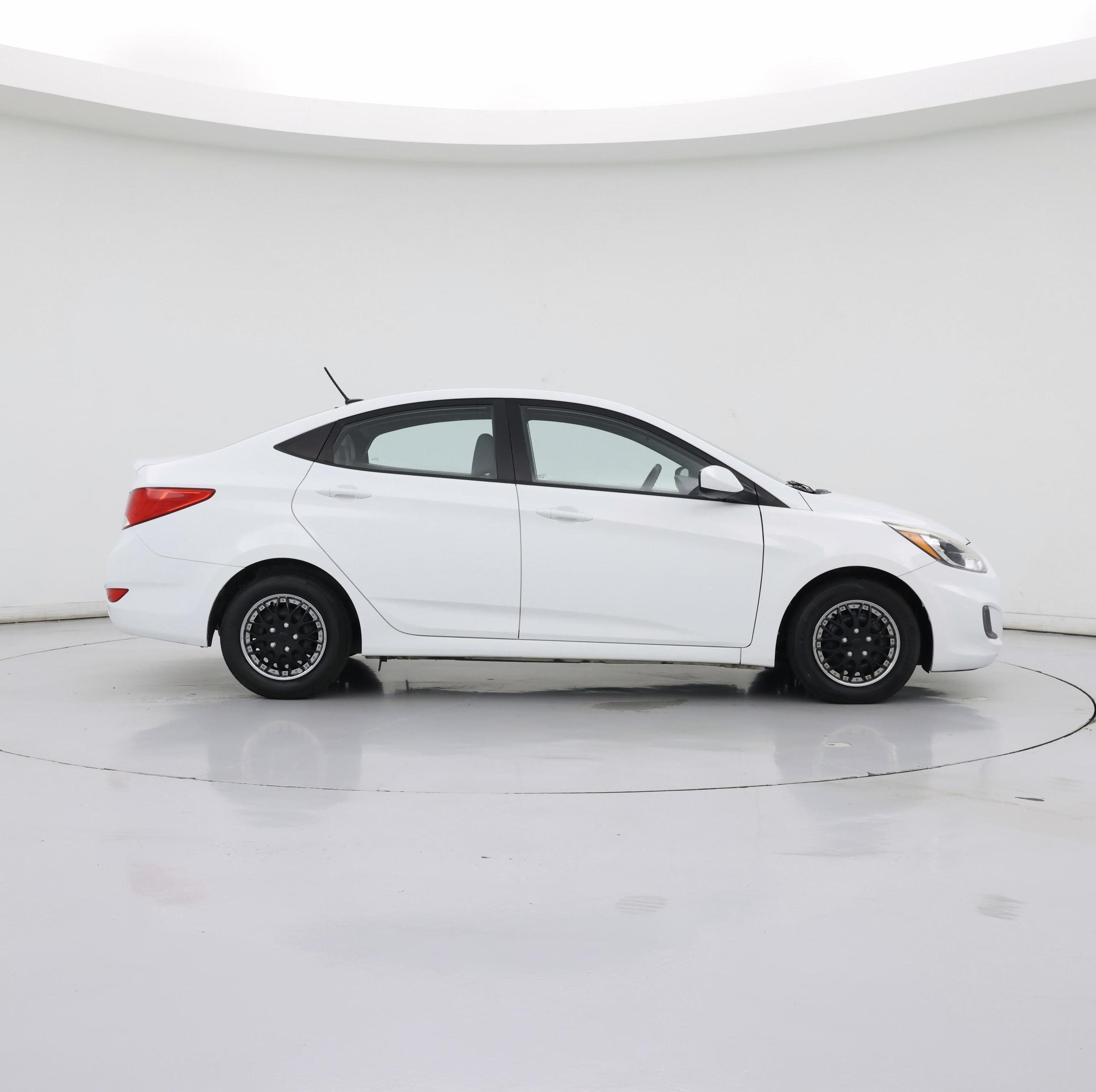 Thumbnail: 2016 Hyundai Accent - 7
