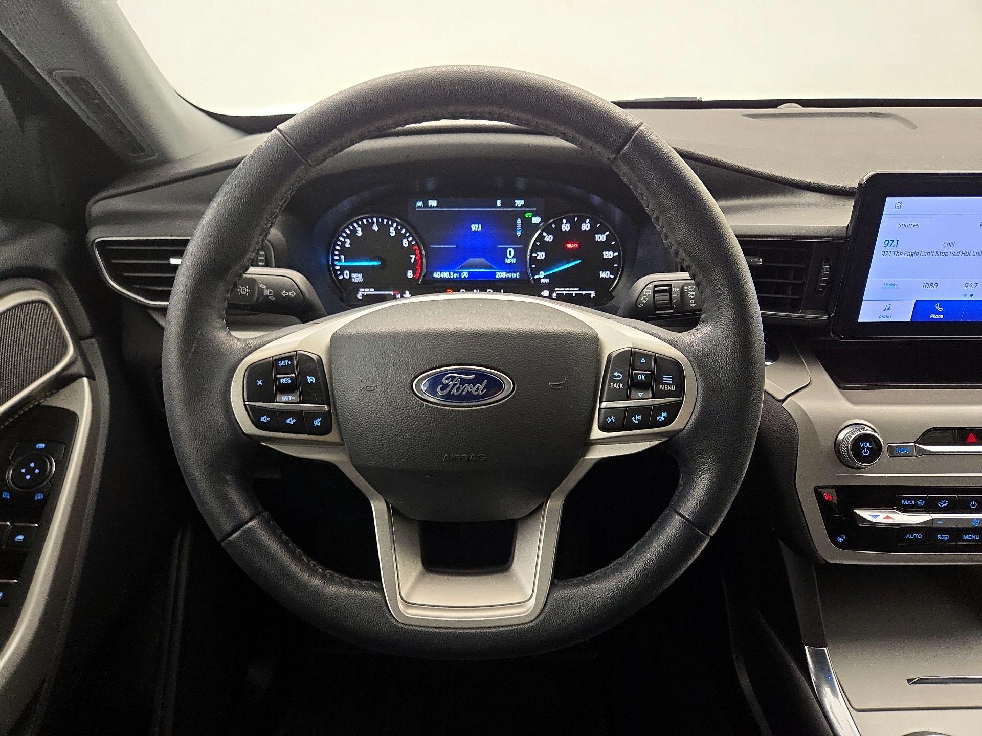 Thumbnail: 2021 Ford Explorer - 10