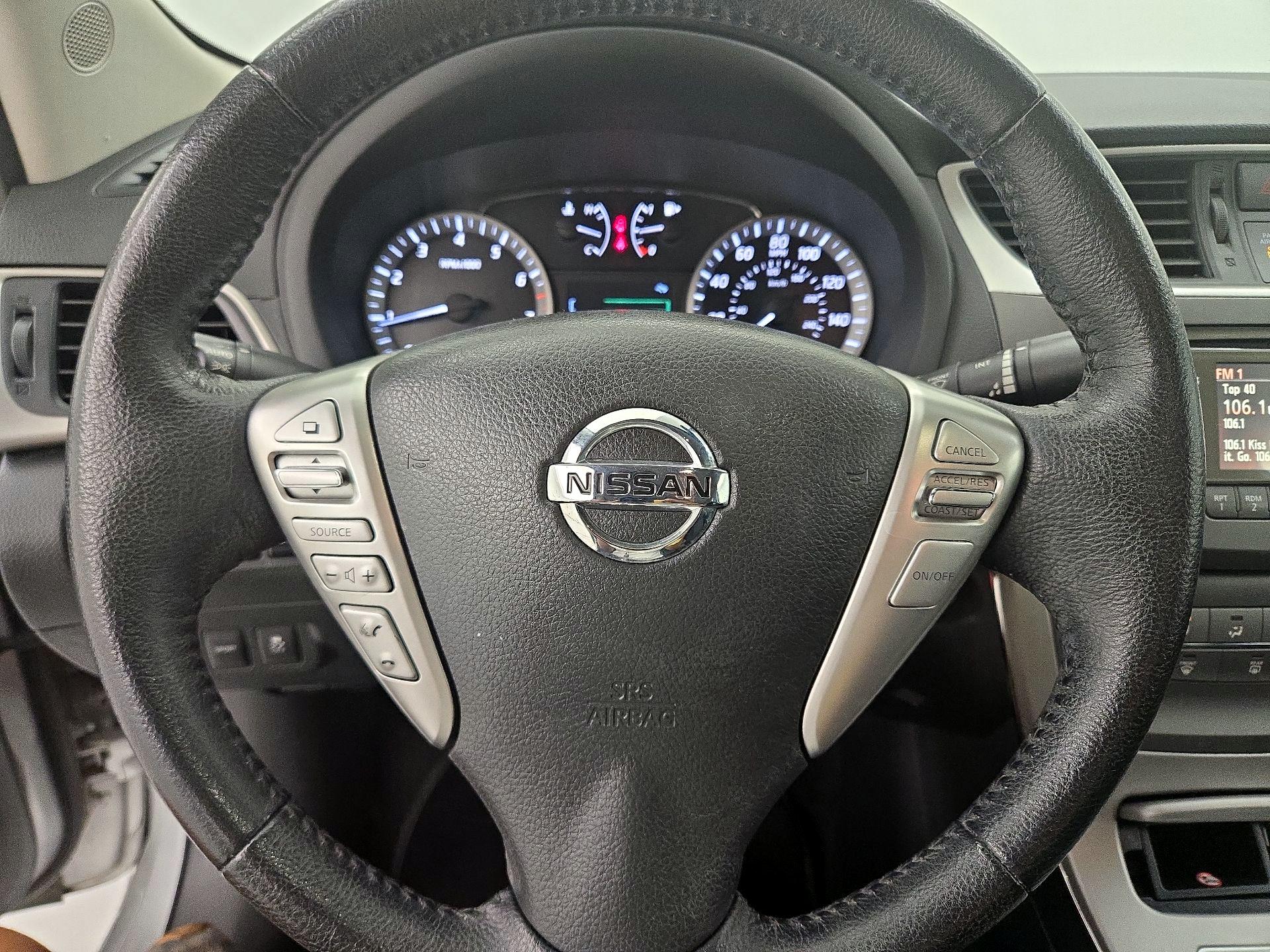 Thumbnail: 2014 Nissan Sentra - 10