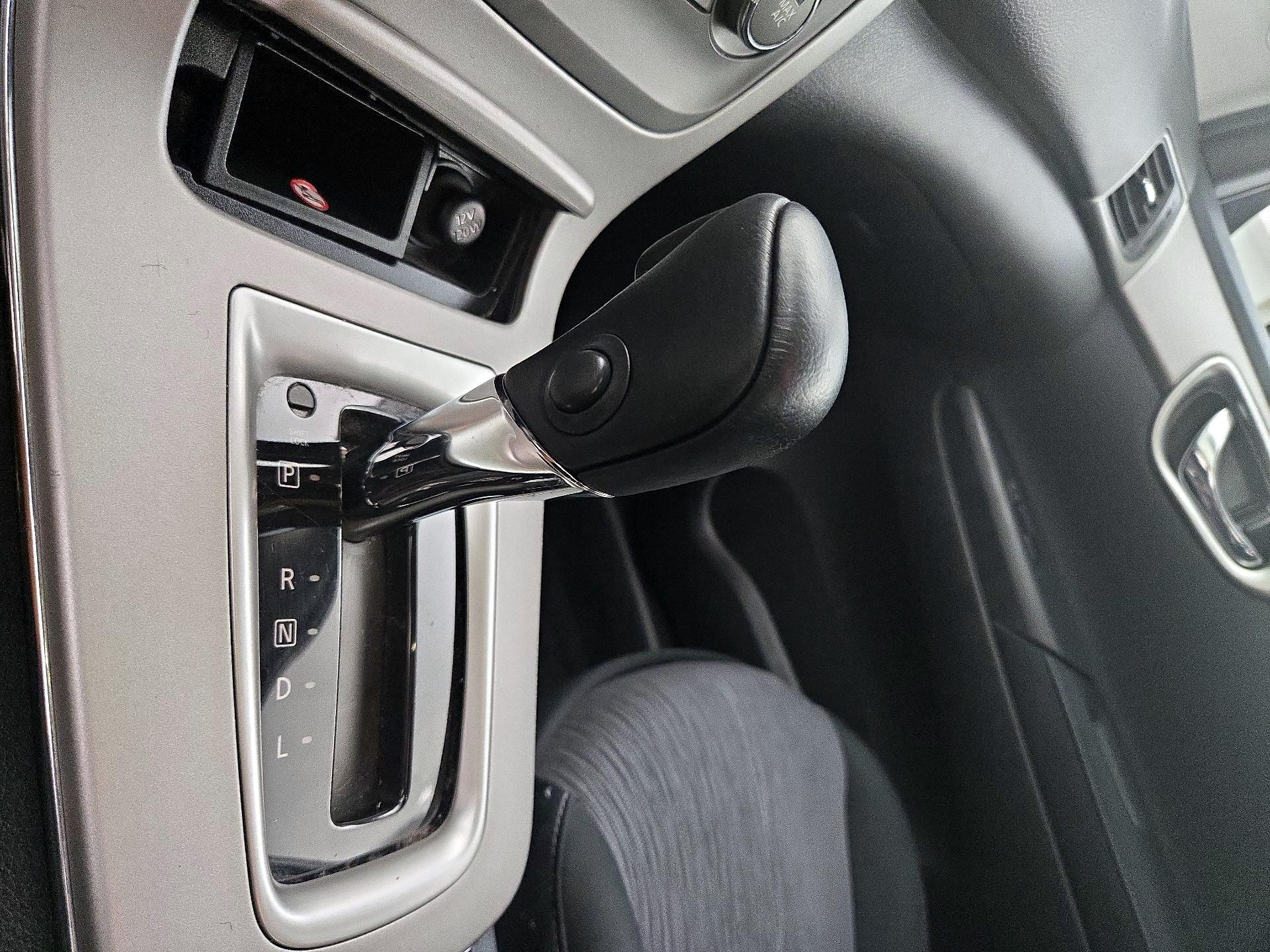 Thumbnail: 2014 Nissan Sentra - 16