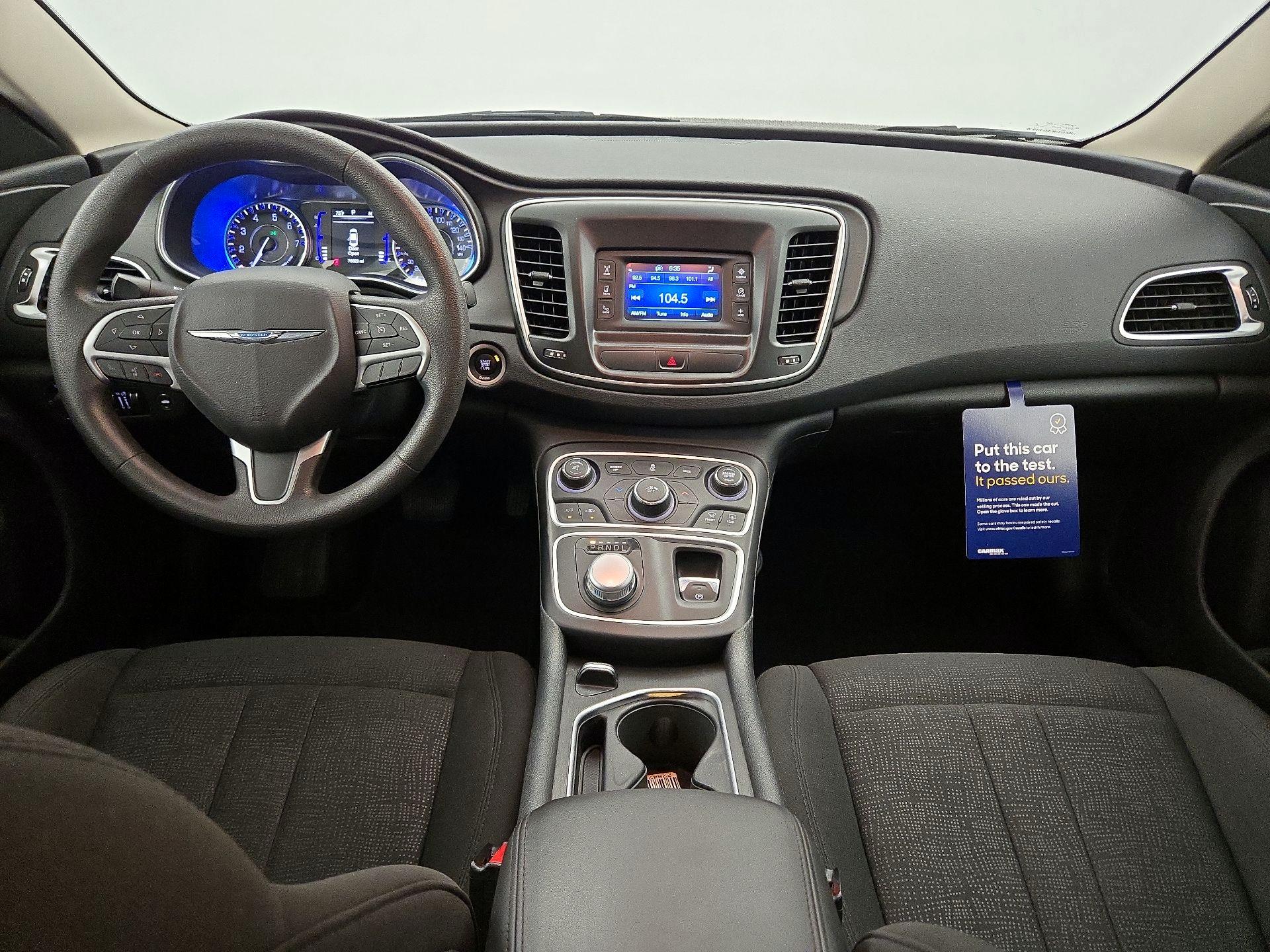 Thumbnail: 2016 Chrysler 200 - 9