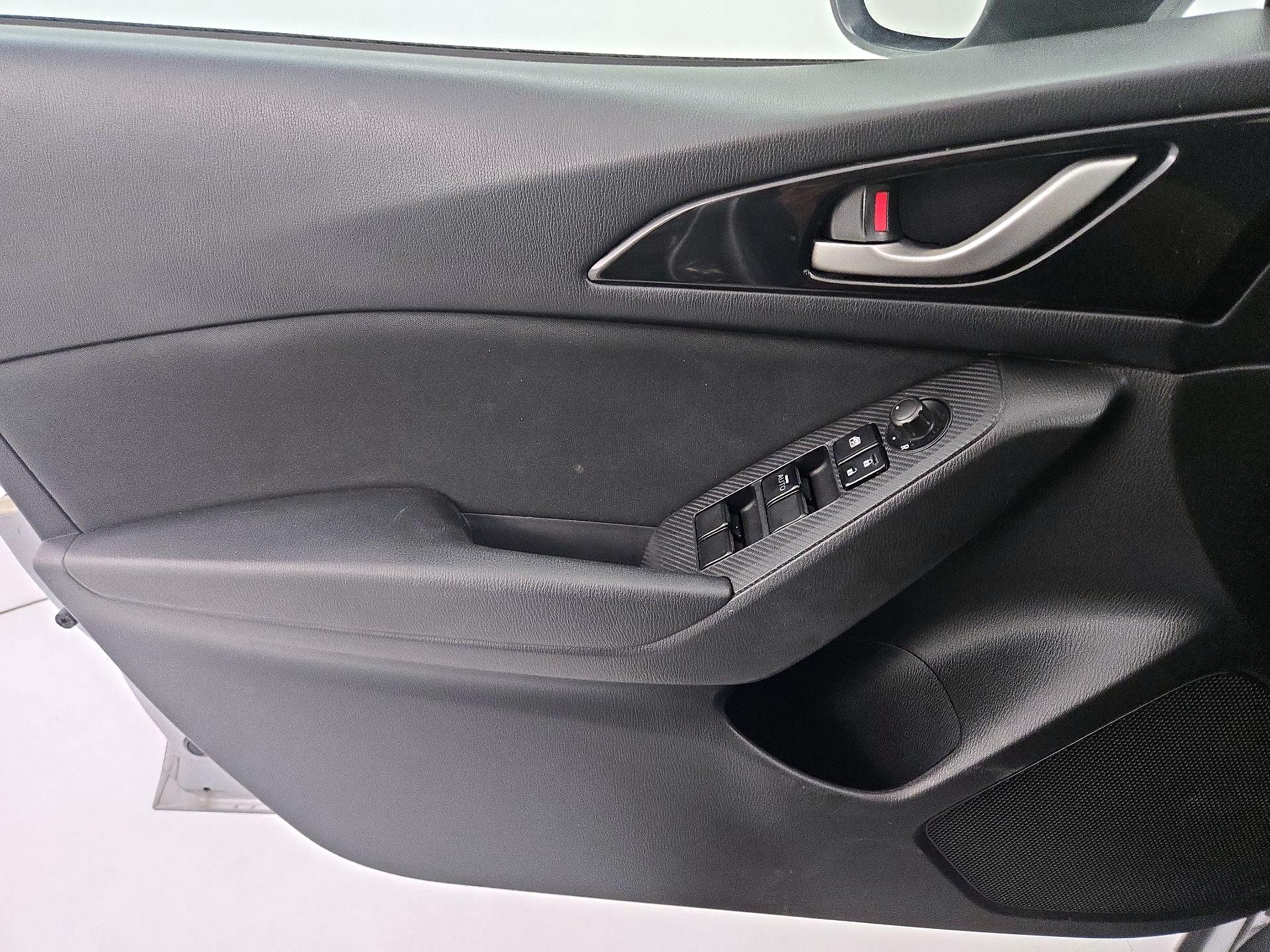 Thumbnail: 2015 Mazda Mazda3 - 13